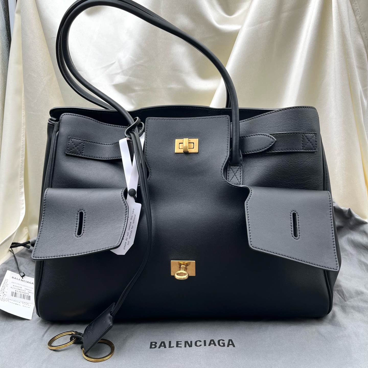 Balenciaga Bel Air Black Smooth Calfskin Tote Bag Authentic - Image 3