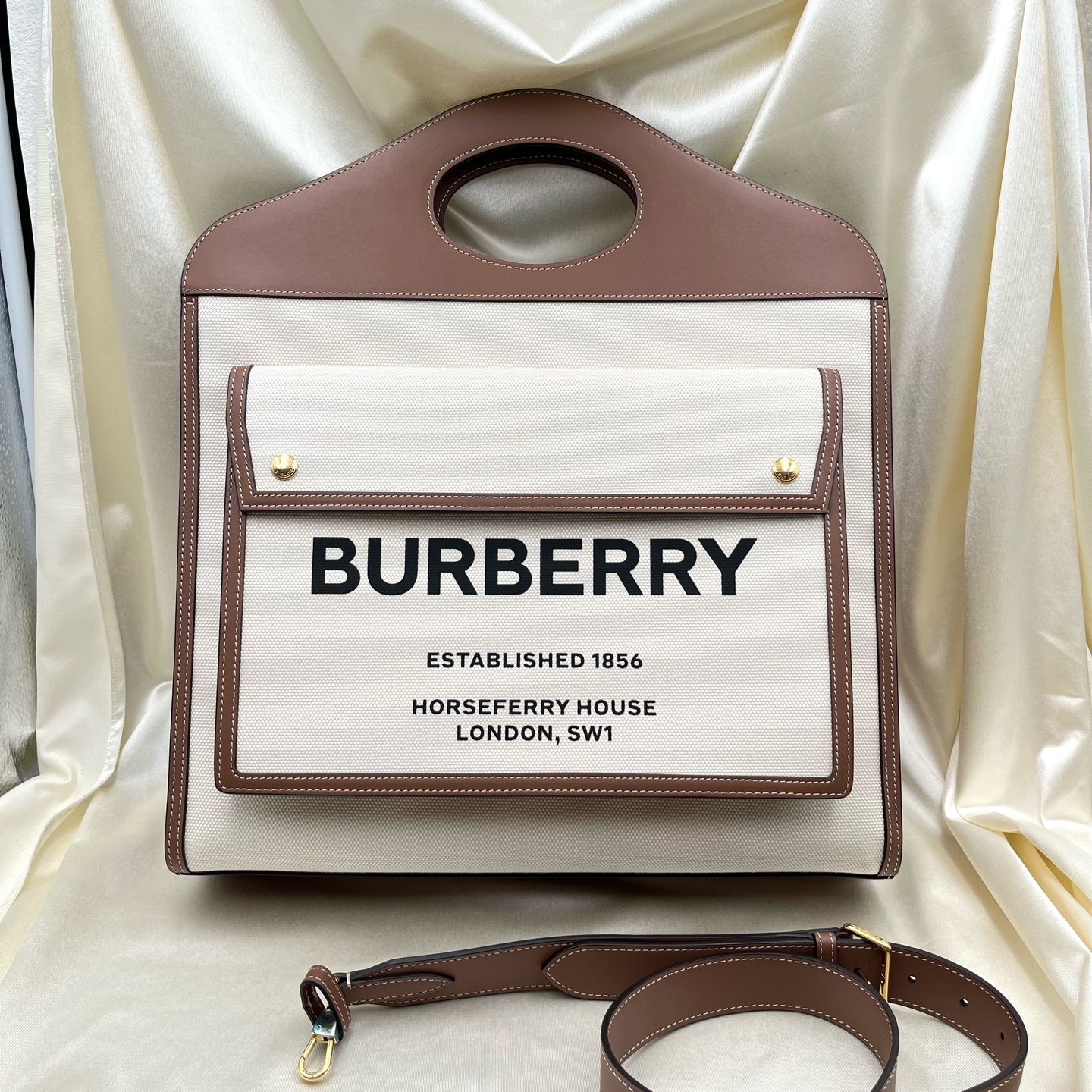 Burberry Pocket Bag Vintage Two-Tone Leather Shoulder Crossbody Tote M Authentic - Image 4