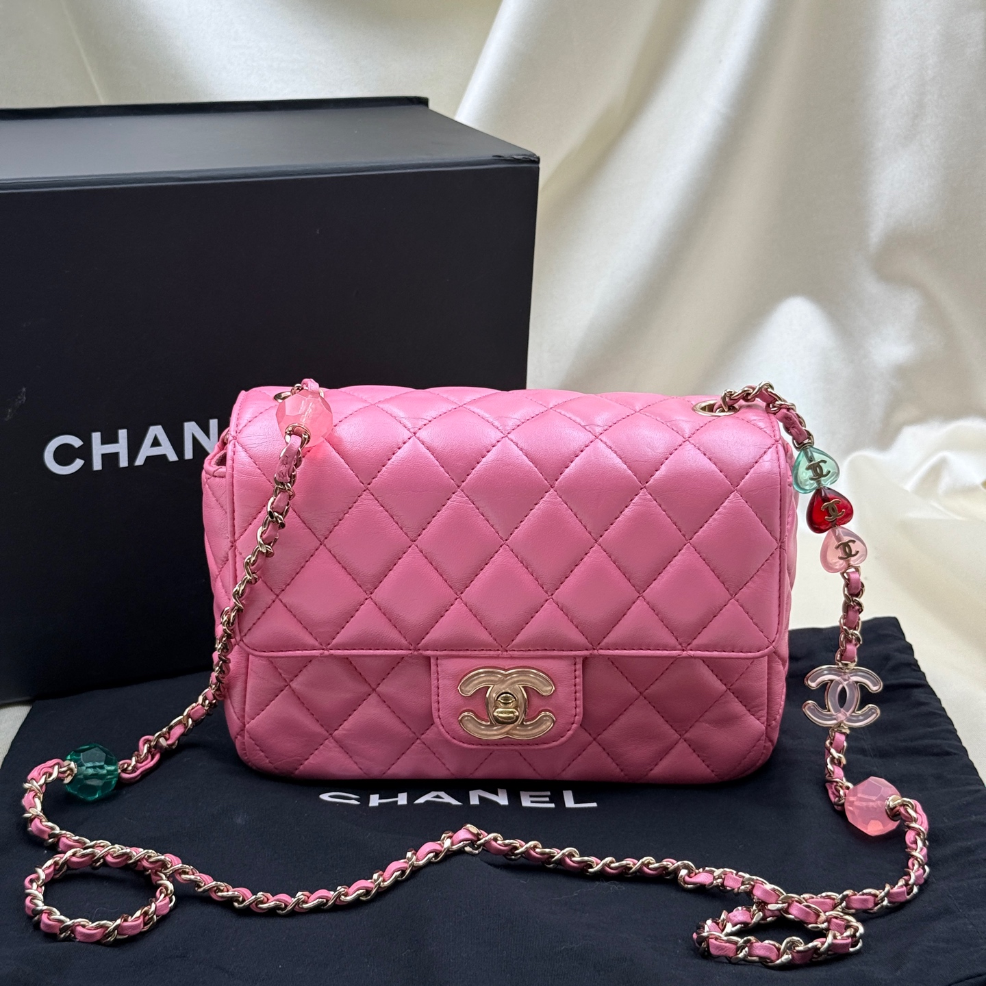 CHANEL 23P Enamel Lock Heart Chain Flap Bag Pink Lambskin Crossbody Authentic - Image 2