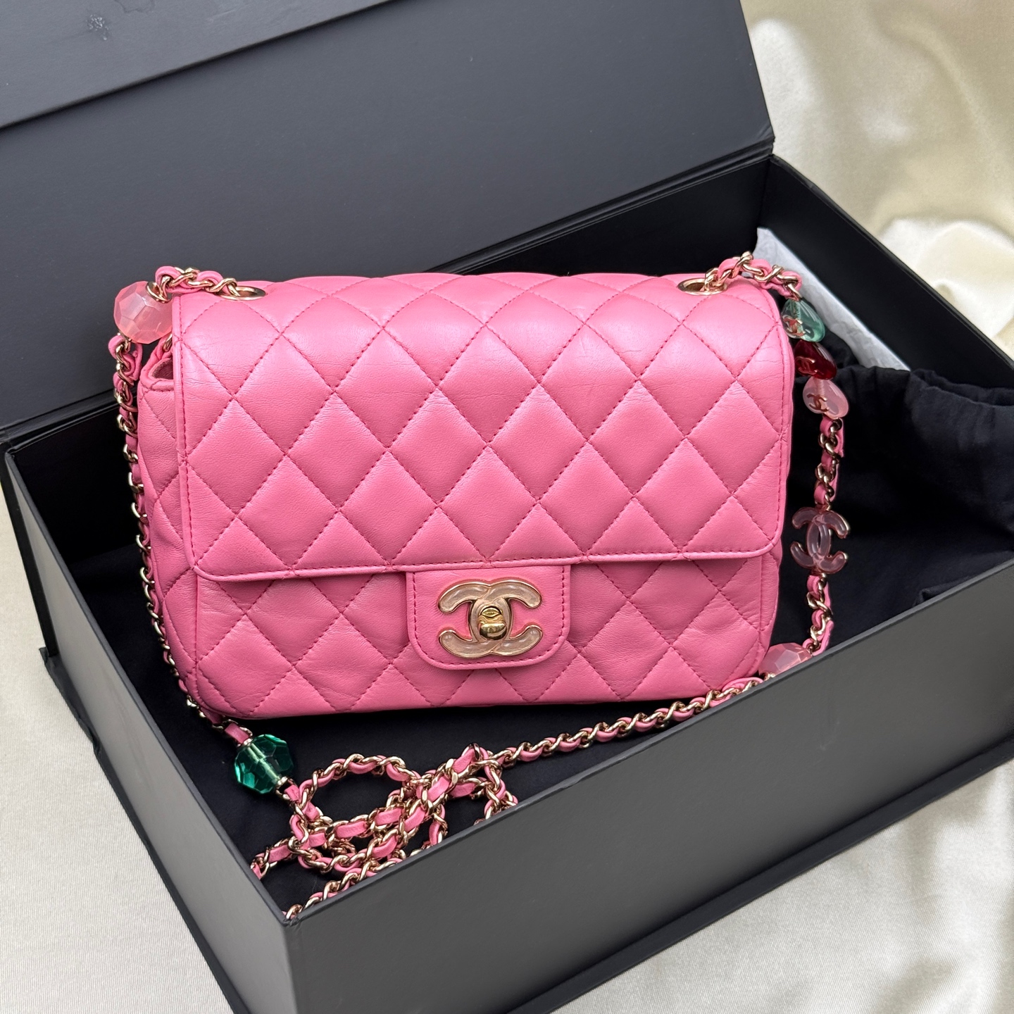 CHANEL 23P Enamel Lock Heart Chain Flap Bag Pink Lambskin Crossbody Authentic - Image 6