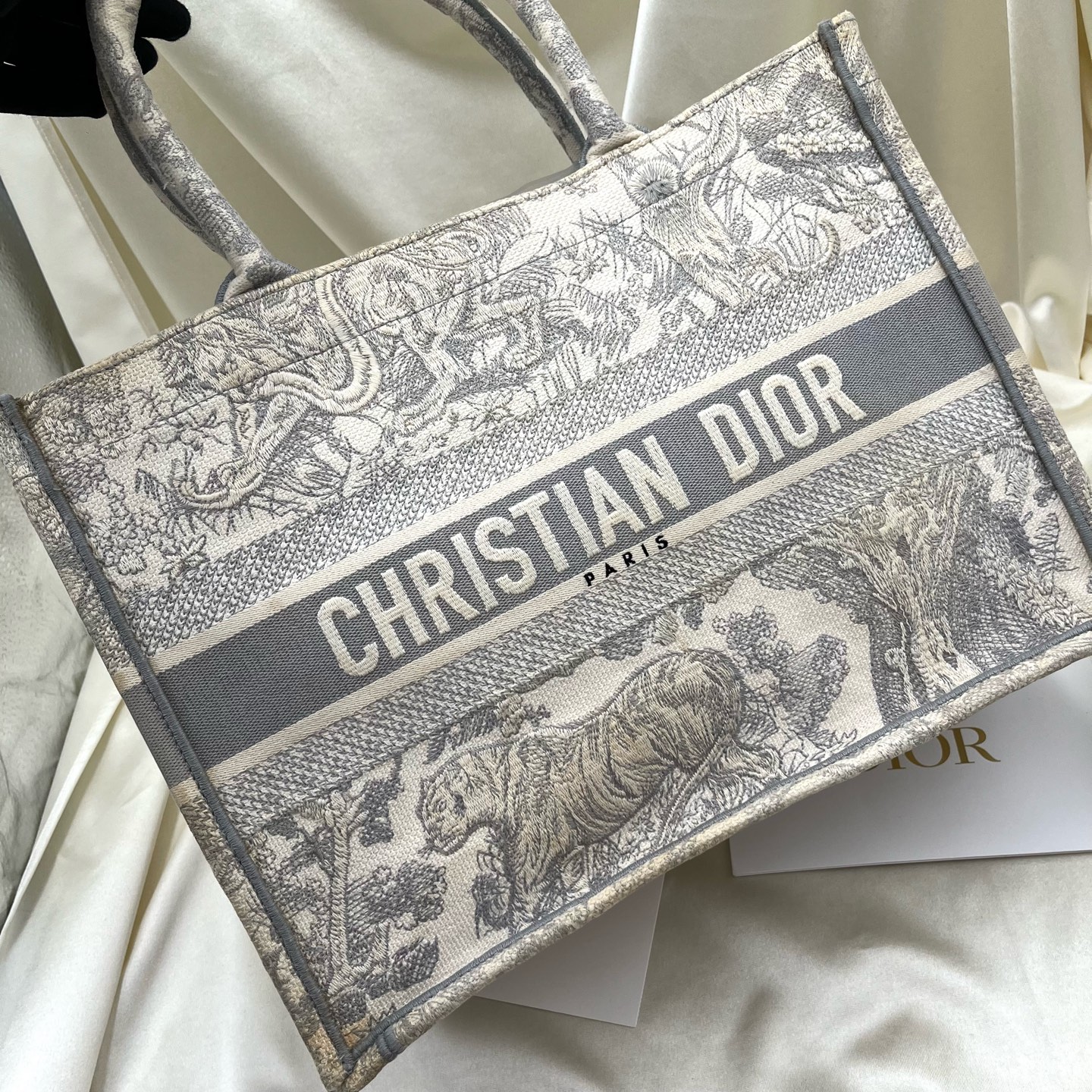 DIOR BookTote Tiger Print Embroidery Canvas Tote Bag M1296ZTDT-M932 Me Authentic
