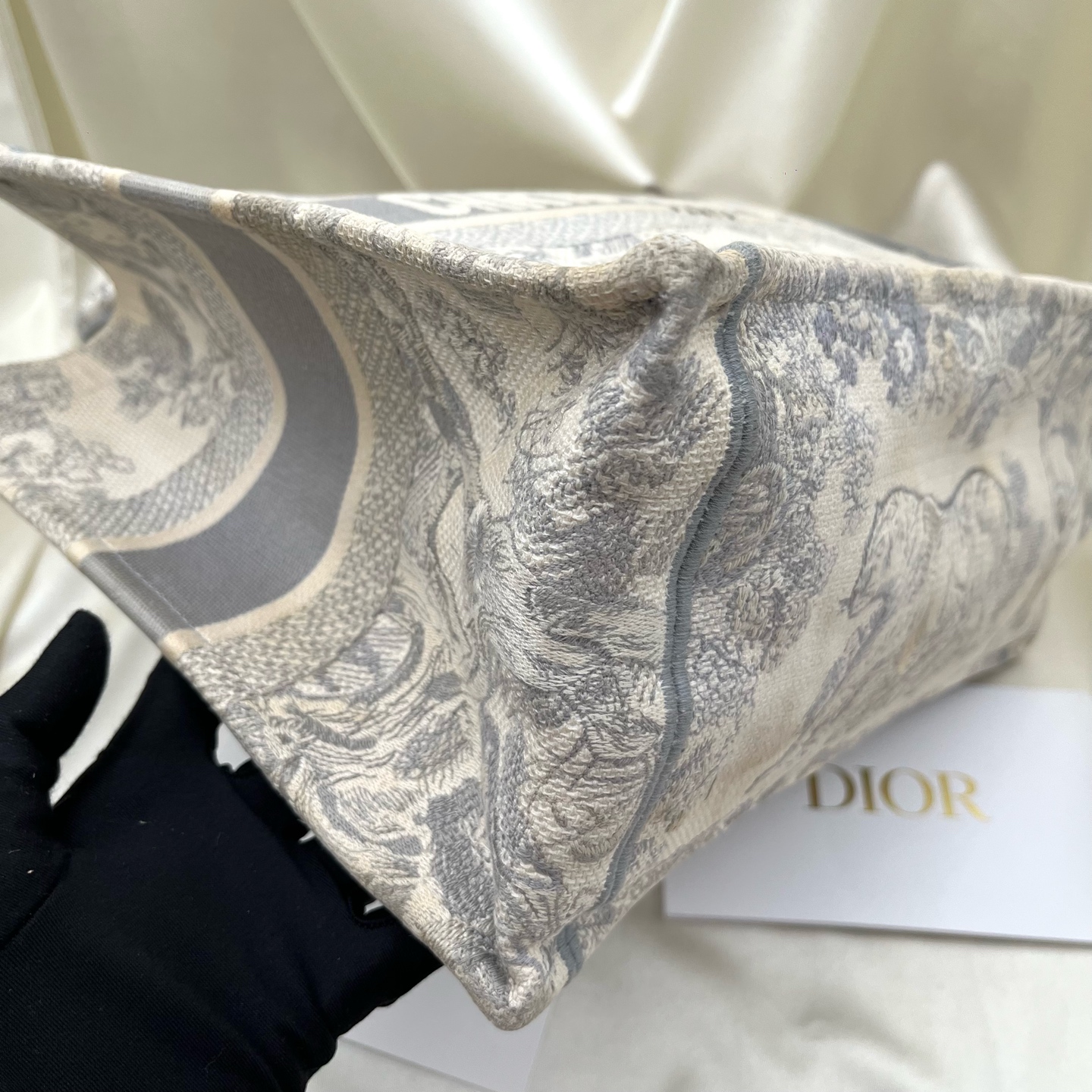 DIOR BookTote Tiger Print Embroidery Canvas Tote Bag M1296ZTDT-M932 Me Authentic - Image 4