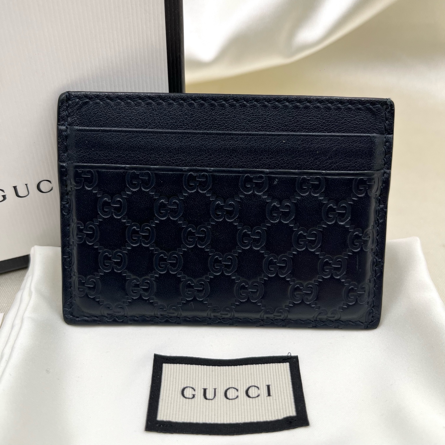 GUCCI Card Holder Logo Embossed Leather Navy Blue 262837 Authentic