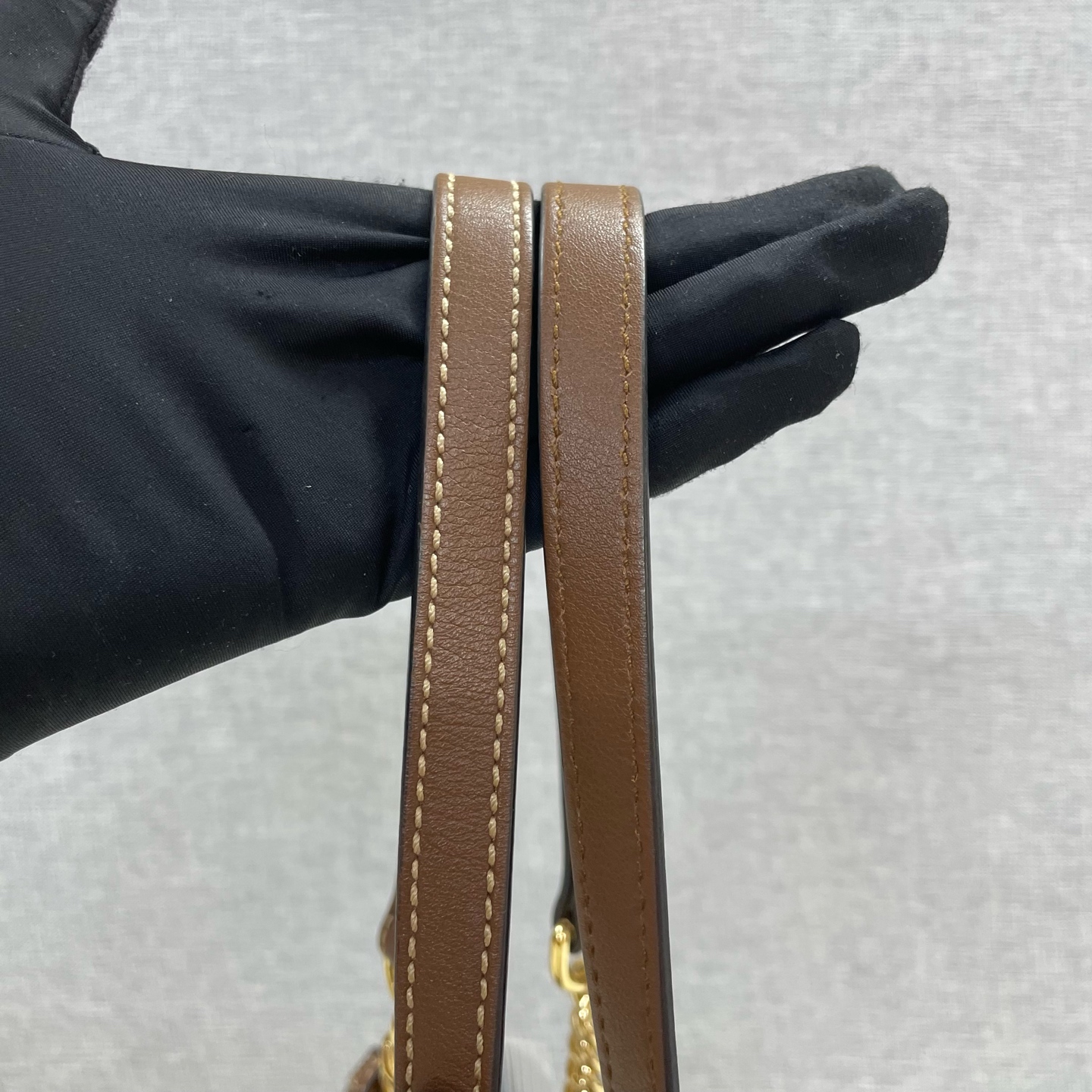 Gucci Padlock Medium Shoulder Bag Caramel Leather Authentic - Image 8