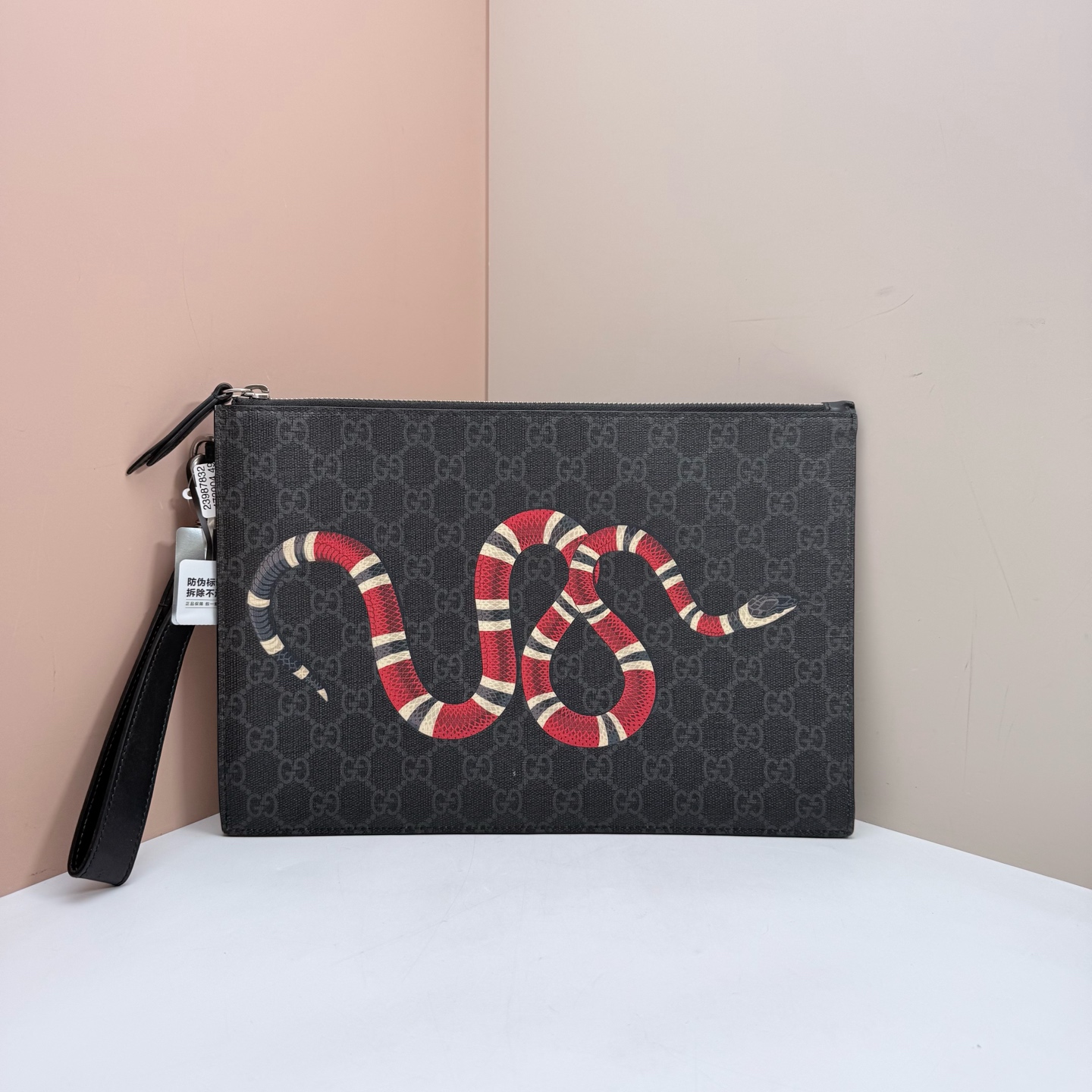 Gucci Coral Snake GG Supreme Clutch 30cm Authentic