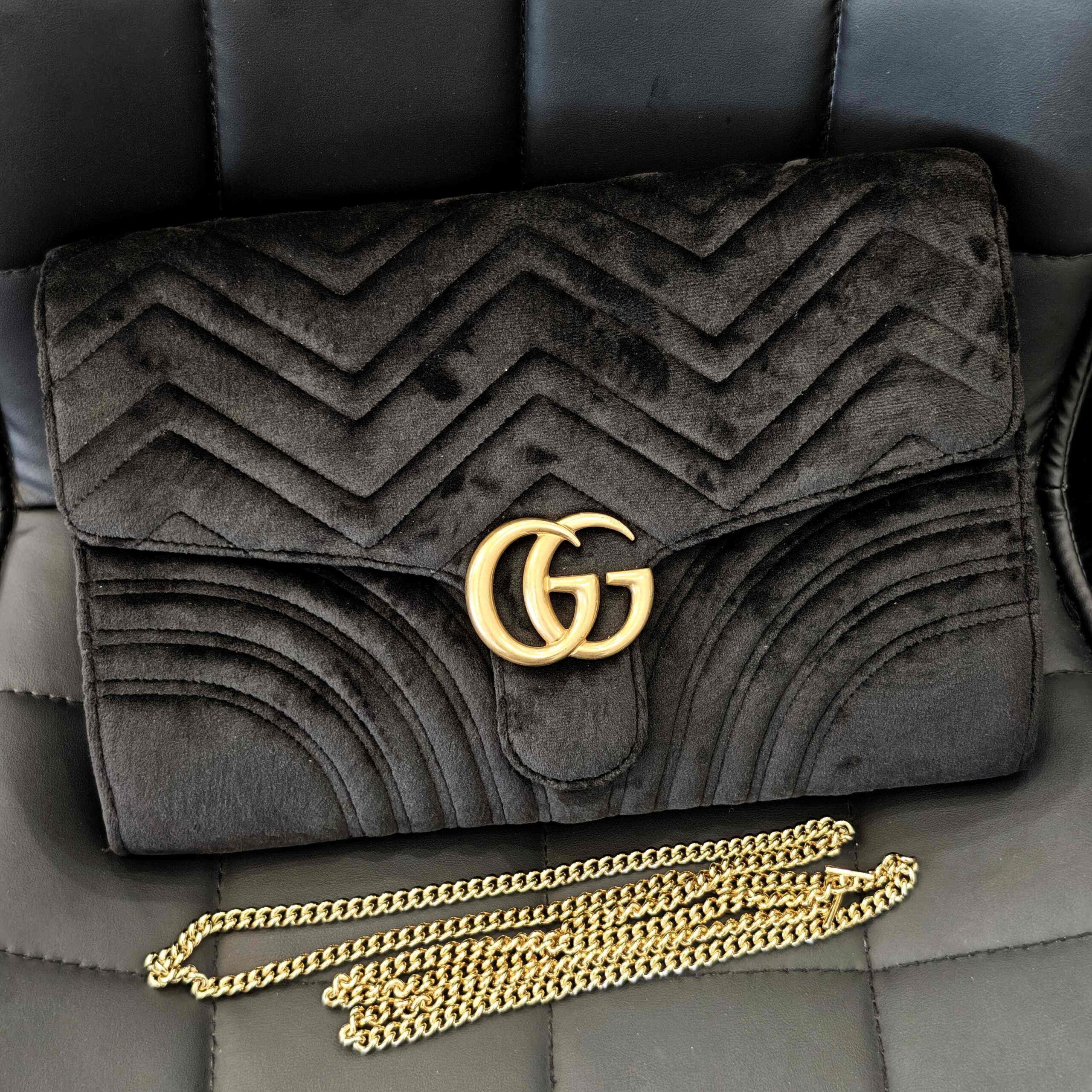 Gucci GG Marmot Matelassé Velvet Clutch Black Velvet Authentic