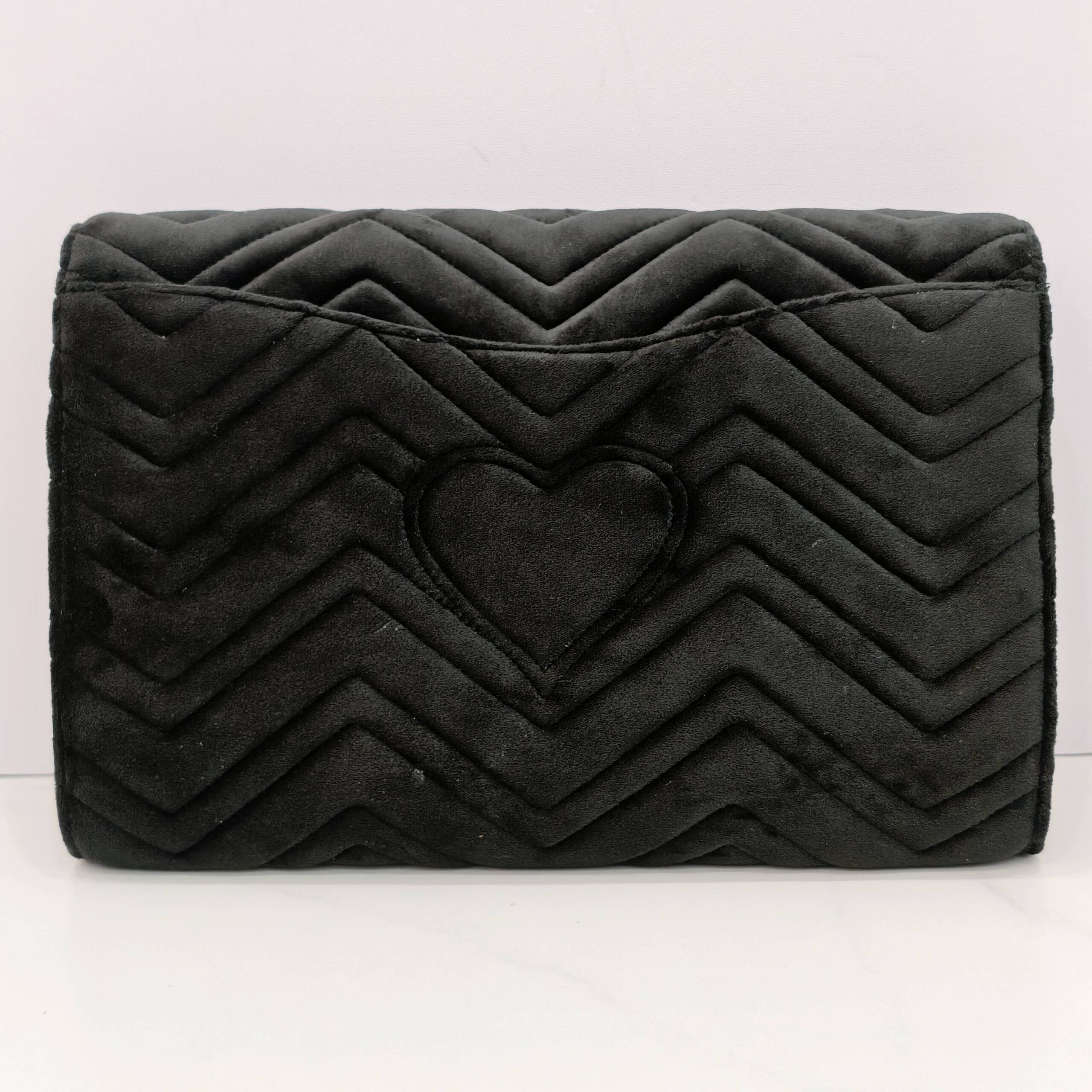 Gucci GG Marmot Matelassé Velvet Clutch Black Velvet Authentic - Image 2
