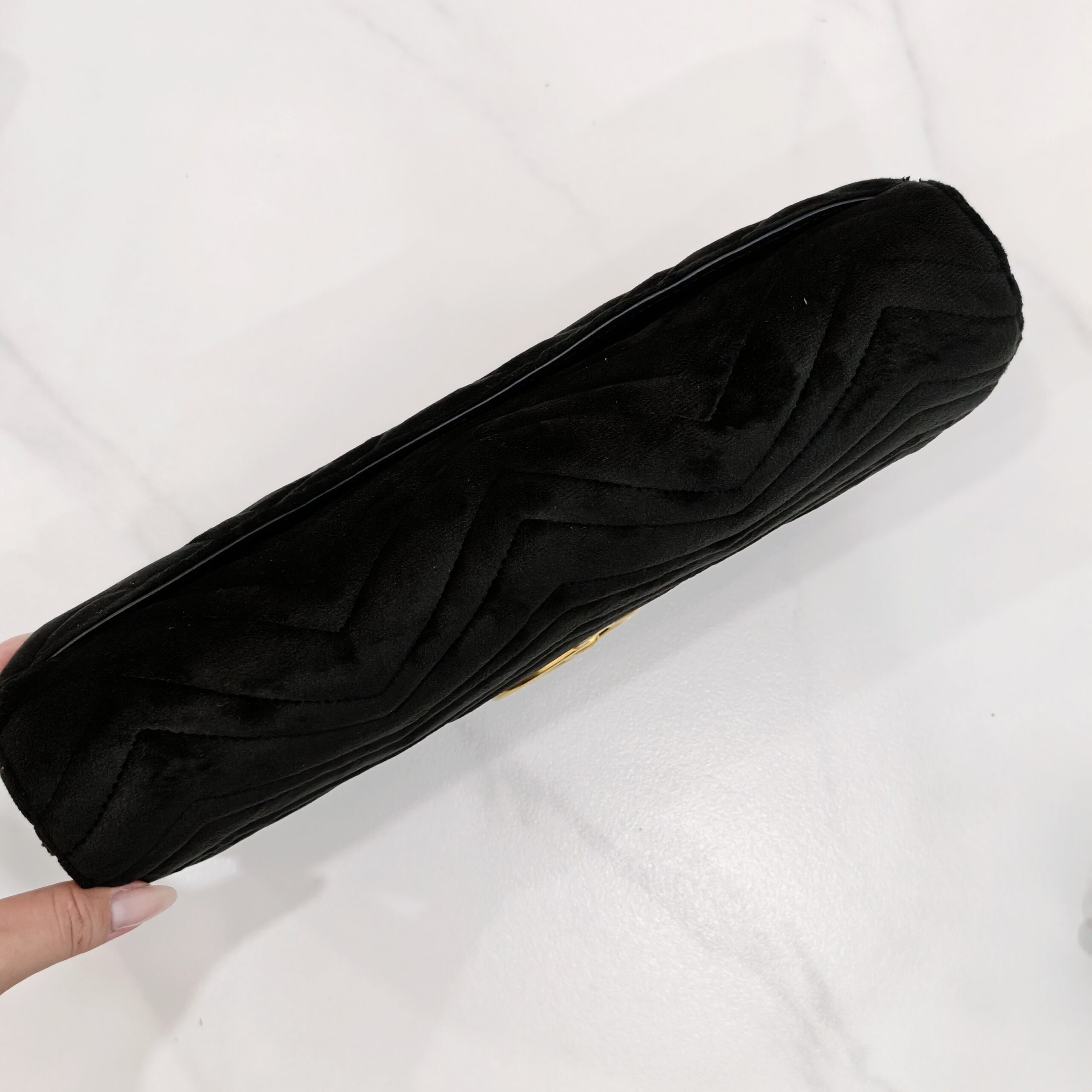 Gucci GG Marmot Matelassé Velvet Clutch Black Velvet Authentic - Image 5