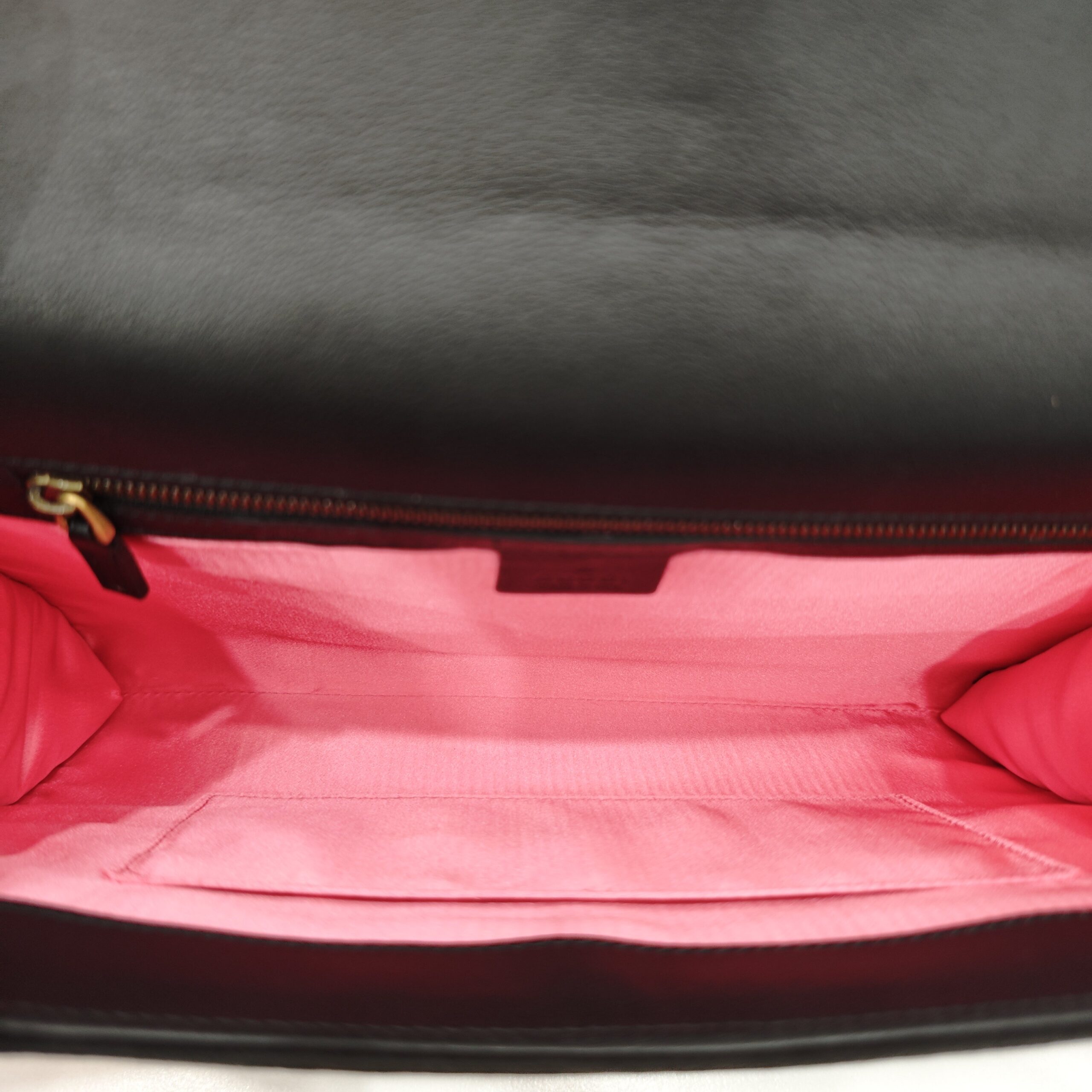 Gucci GG Marmot Matelassé Velvet Clutch Black Velvet Authentic - Image 8