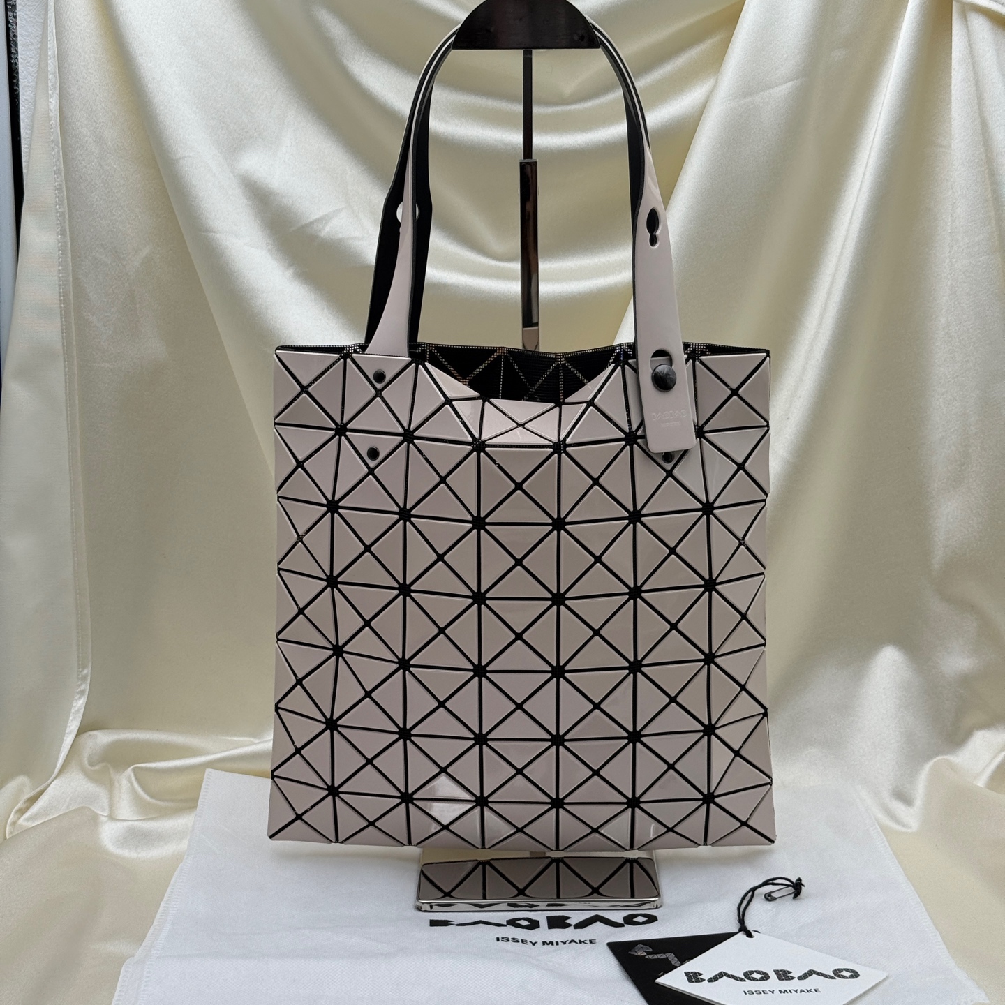 ISSEY MIYAKE Prism 7-Grid Tote Bag Beige PVC Authentic - Image 5