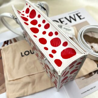 Louis Vuitton x Yayoi Kusama Petit Sac Plat Epi White Red Polka Dot Ha Authentic