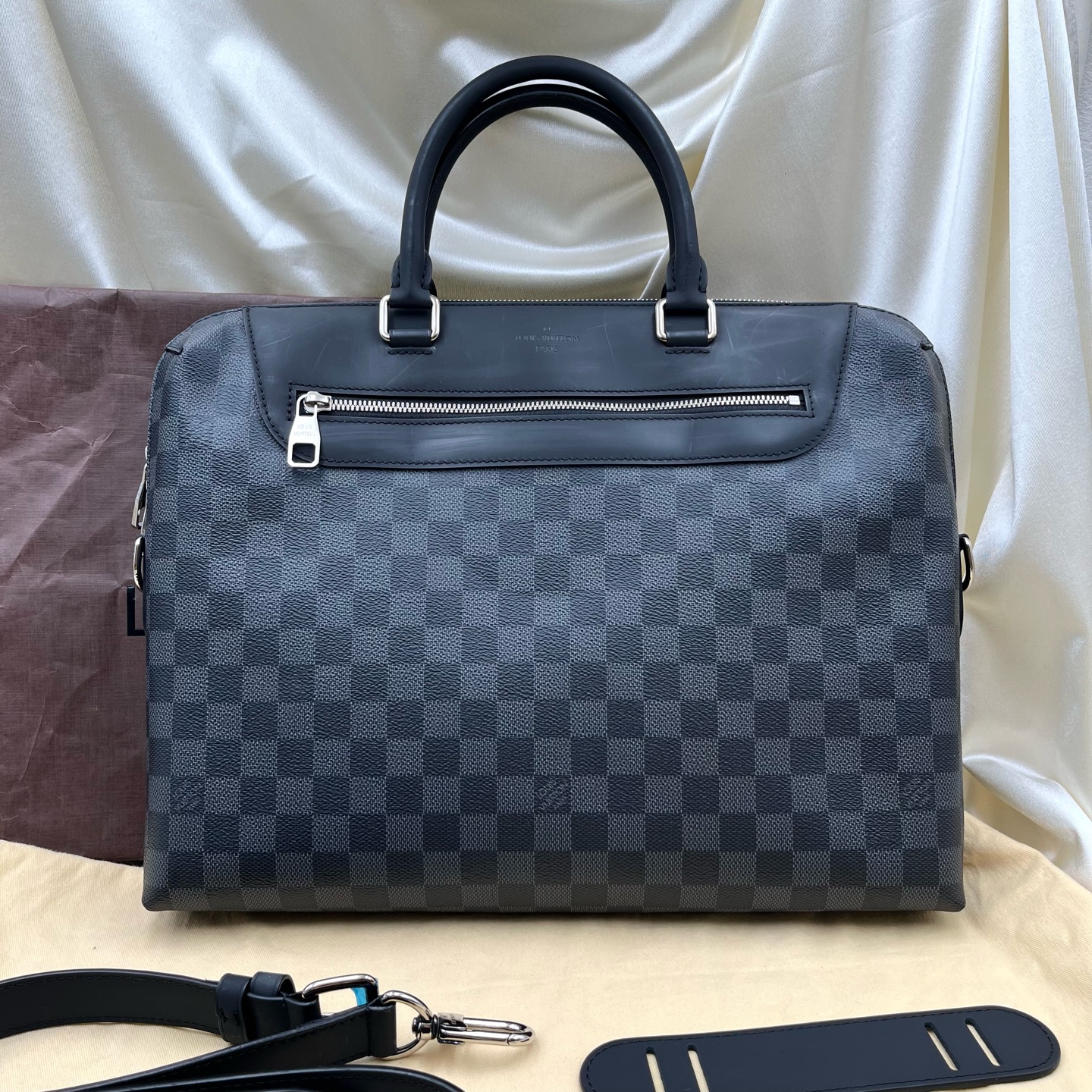 Louis Vuitton N48260 Damier Graphite Canvas Leather Briefcase Shoulder Authentic