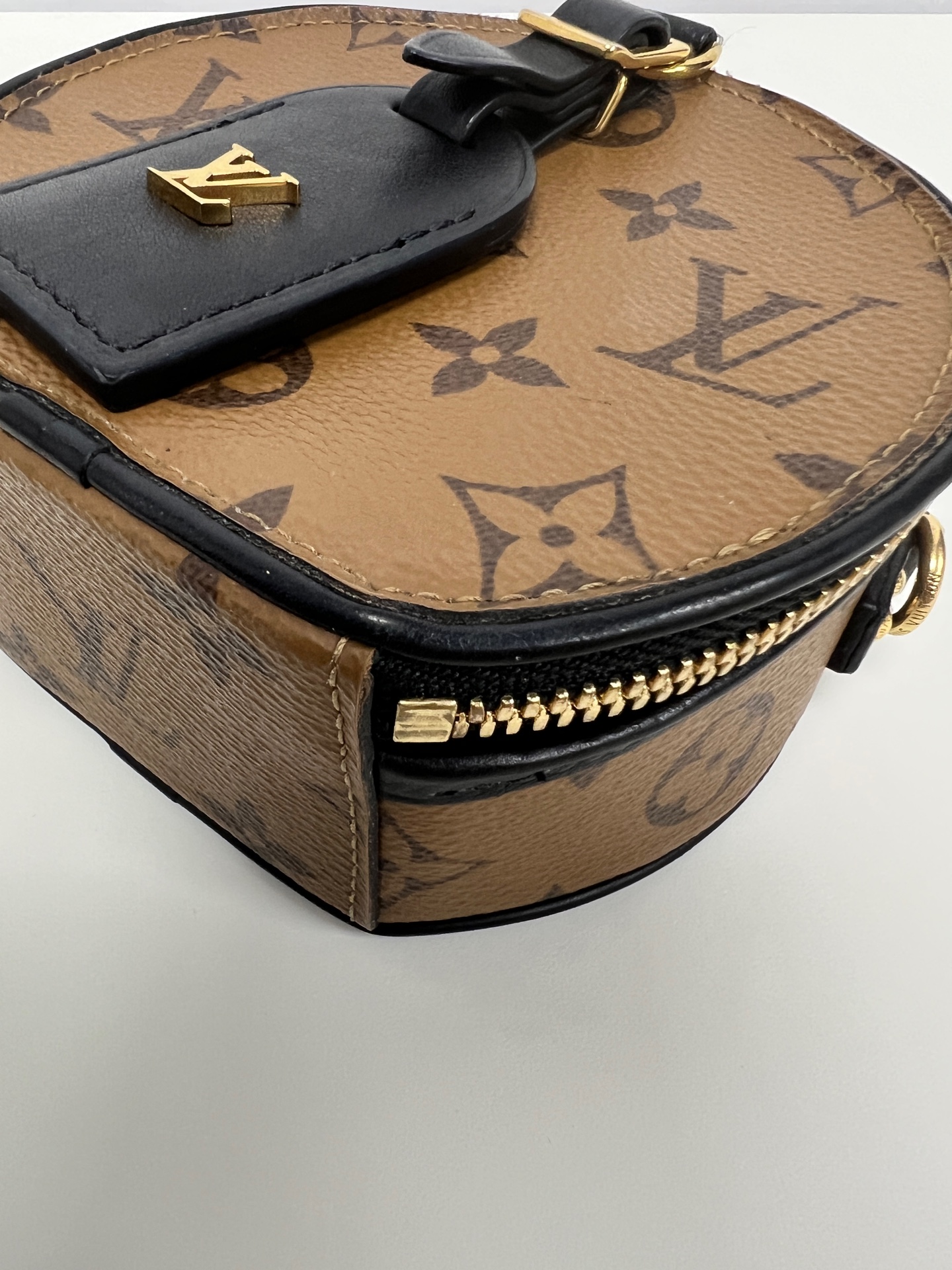 LV Louis Vuitton Boite Chapeau Mini Monogram Brown Crossbody Authentic - Image 4