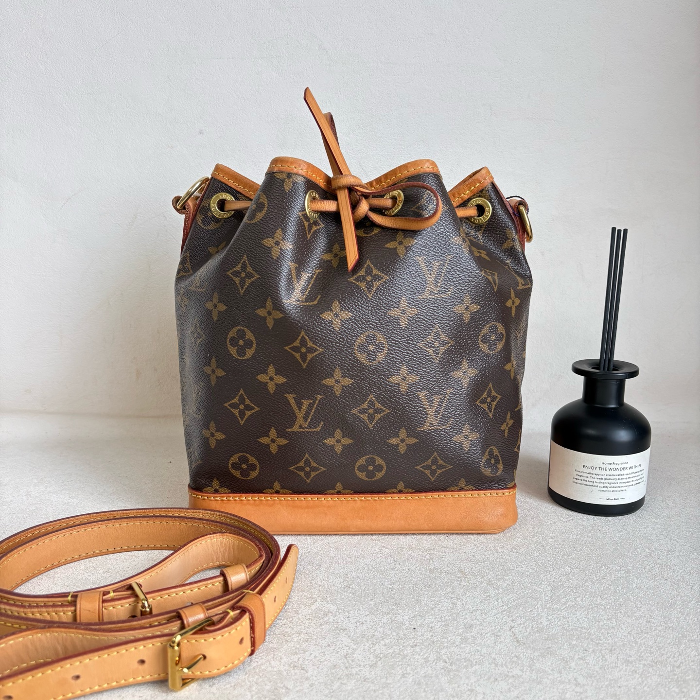LV Noe BB Drawstring Bucket Bag SA3187 Brown Monogram Canvas Authentic