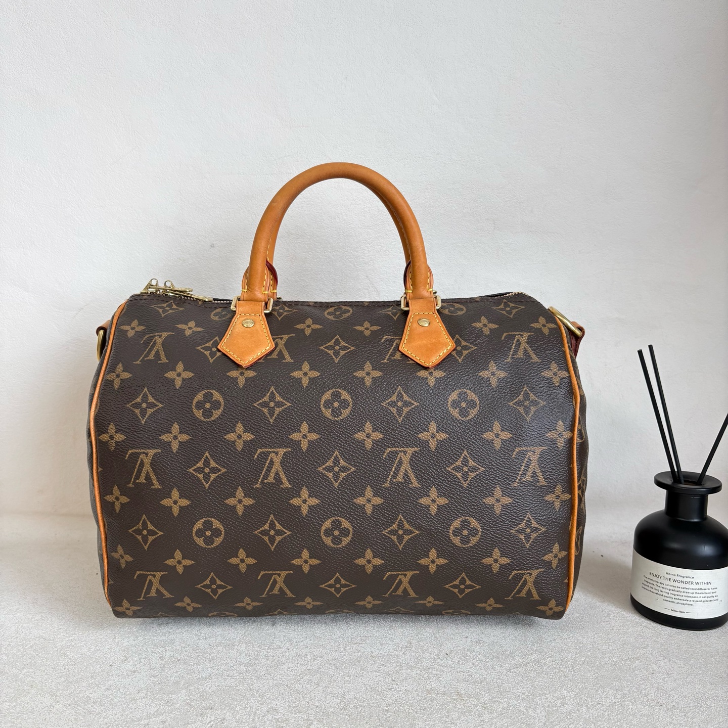 Louis Vuitton Speedy 30 Shoulder Bag MB2146 Monogram Canvas Authentic - Image 2