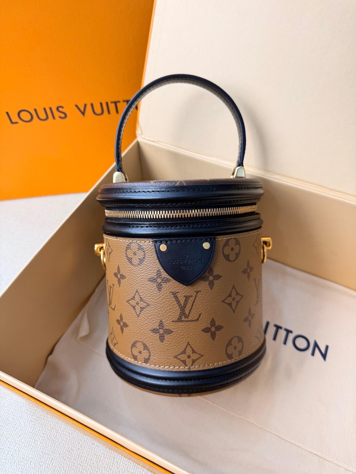 LV Bucket Drawstring Bag Monogram Canvas Authentic - Image 2
