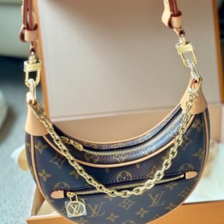 Louis Vuitton Pea Bag New with Tags Full Hardware Film Accessories Com Authentic