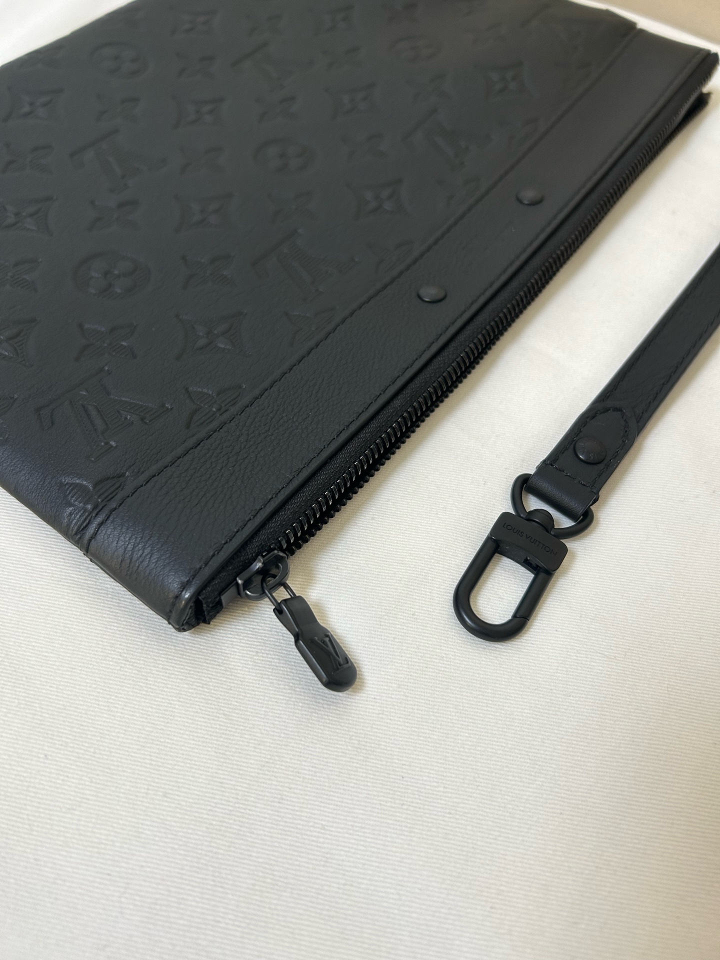 LV Louis Vuitton Pochette Tog Men's Handbag Briefcase Wash Bag Black M Authentic - Image 3
