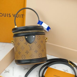 Louis Vuitton Bucket Bag Monogram Canvas Authentic
