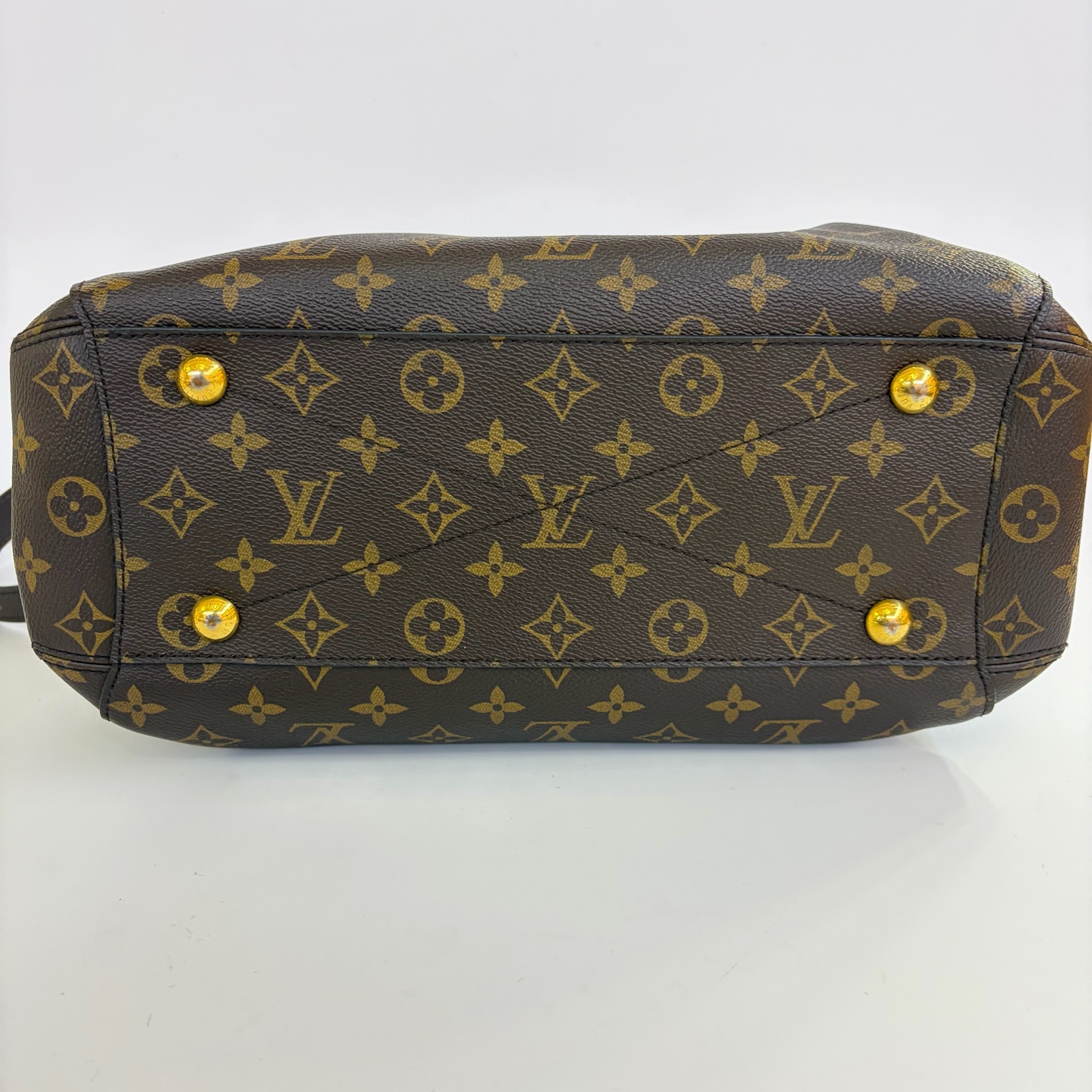 LV Montaigne MM Monogram Canvas Satchel/Top Handle Bag Authentic - Image 6