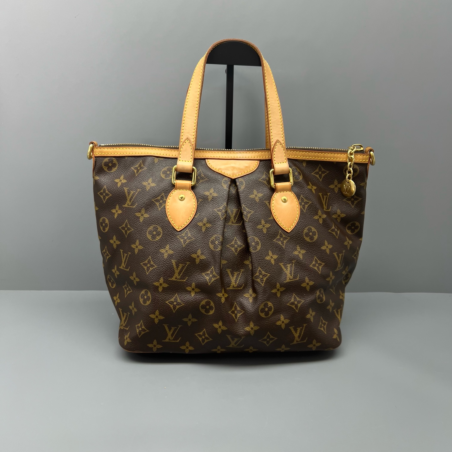 LV Louis Vuitton Paramount Vintage Top Handle Bag 29x26x16cm L0549 Authentic - Image 2