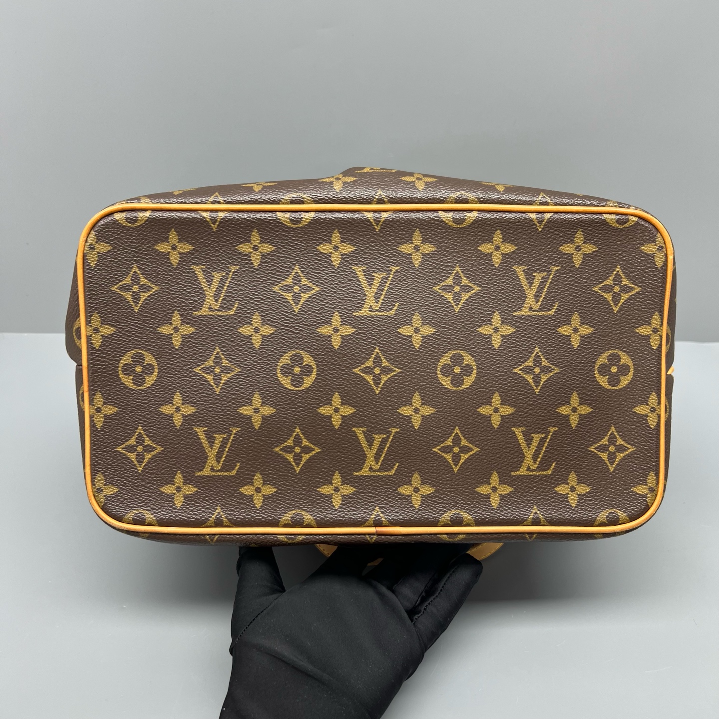 LV Louis Vuitton Paramount Vintage Top Handle Bag 29x26x16cm L0549 Authentic - Image 3