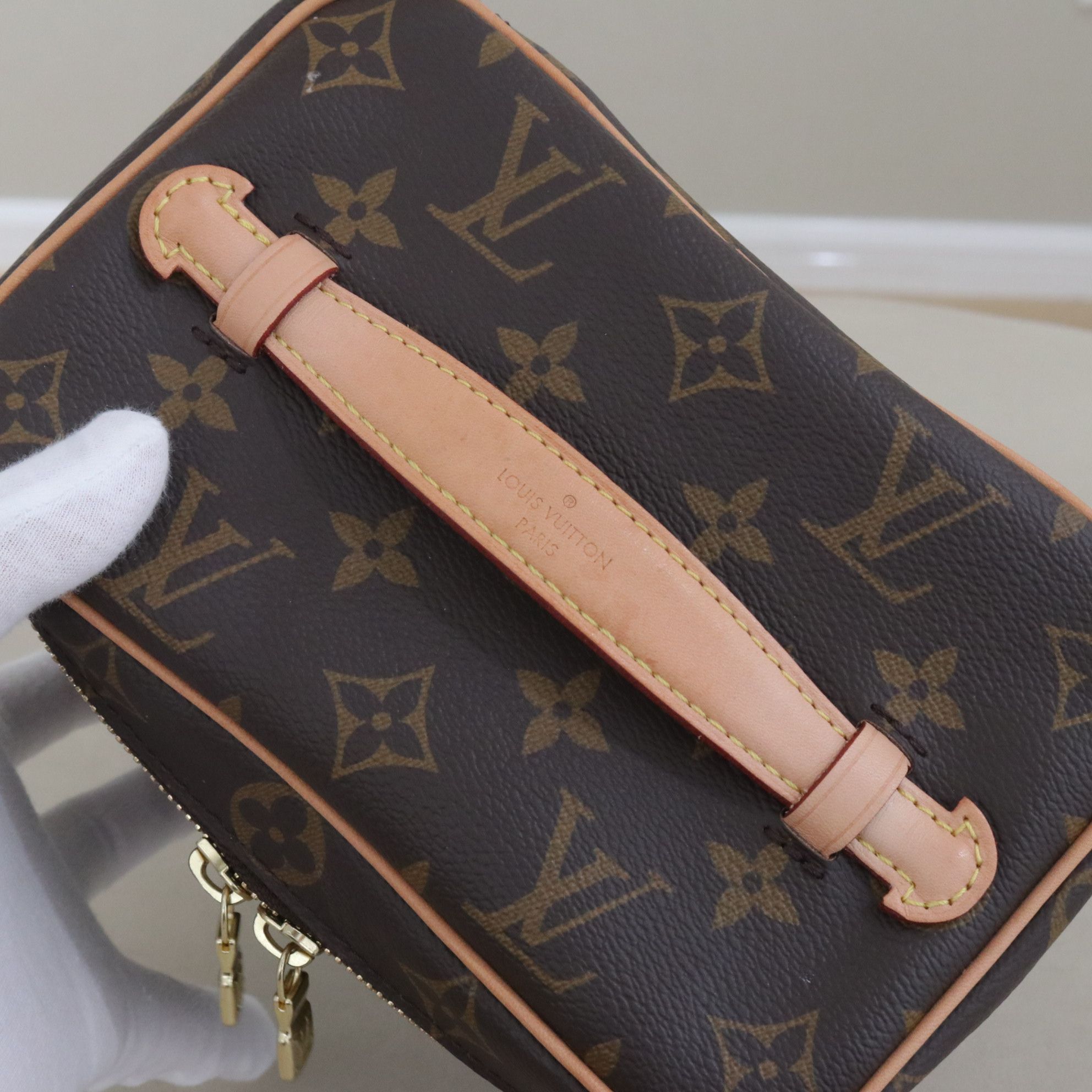LV Nice Mini M44495 Cosmetic Pouch Monogram Canvas Authentic - Image 6