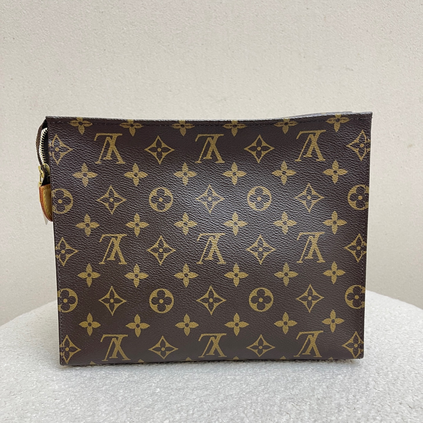 LV Poche Toilette 99% New Louis Vuitton Crossbody Authentic - Image 2