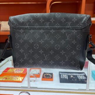 LV Voyager Black Messenger Bag 99% New Chip Version Authentic