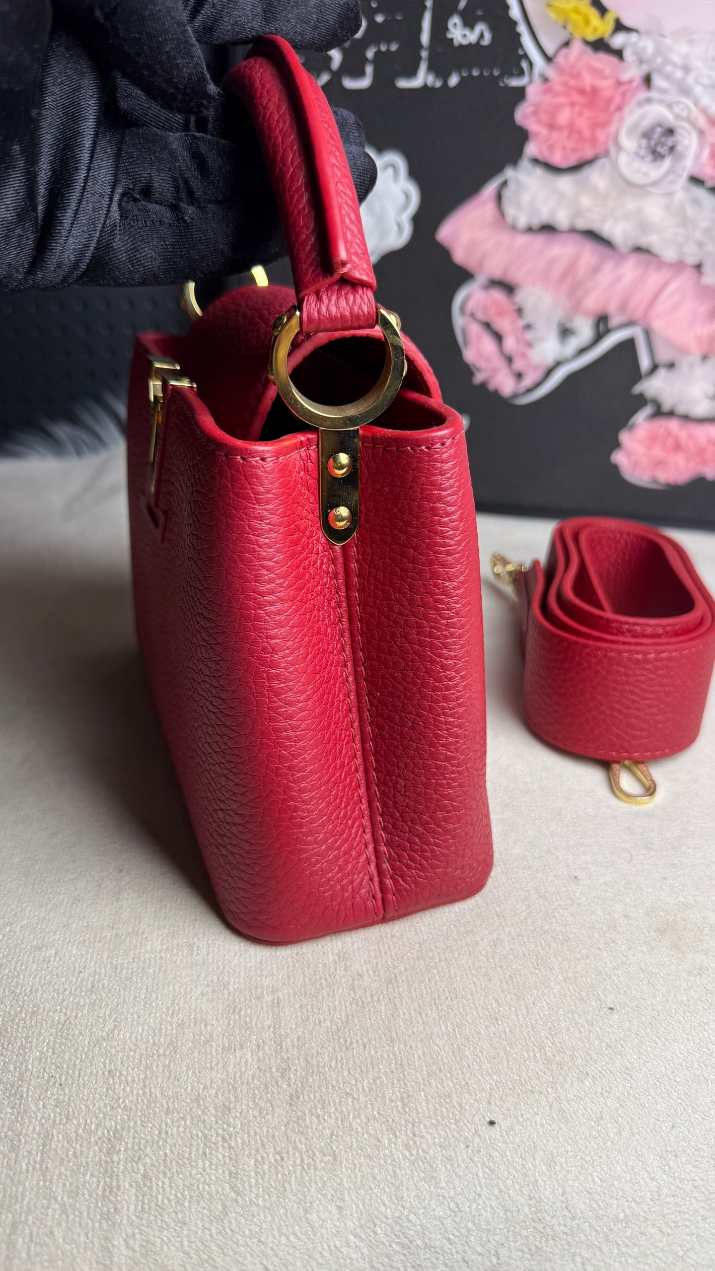 LV Louis Vuitton Capucines Mini Red Gold Hardware Crossbody Authentic - Image 4