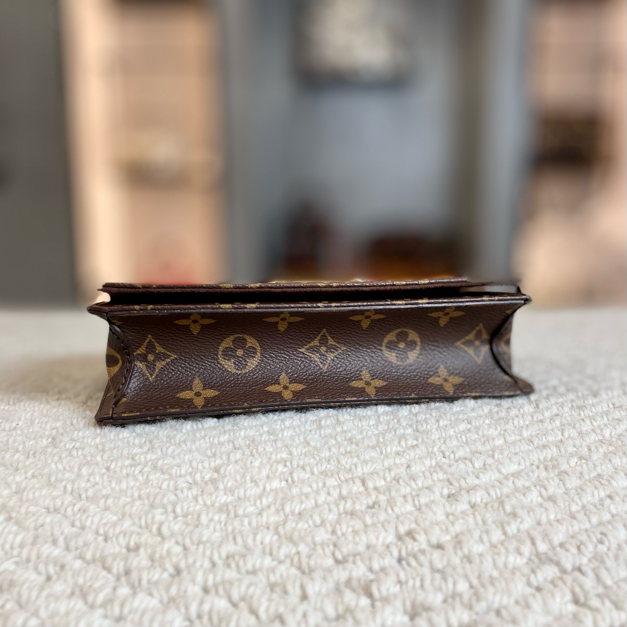 Louis Vuitton Lily WOC Crossbody Bag 2023 New AB Condition Authentic - Image 5