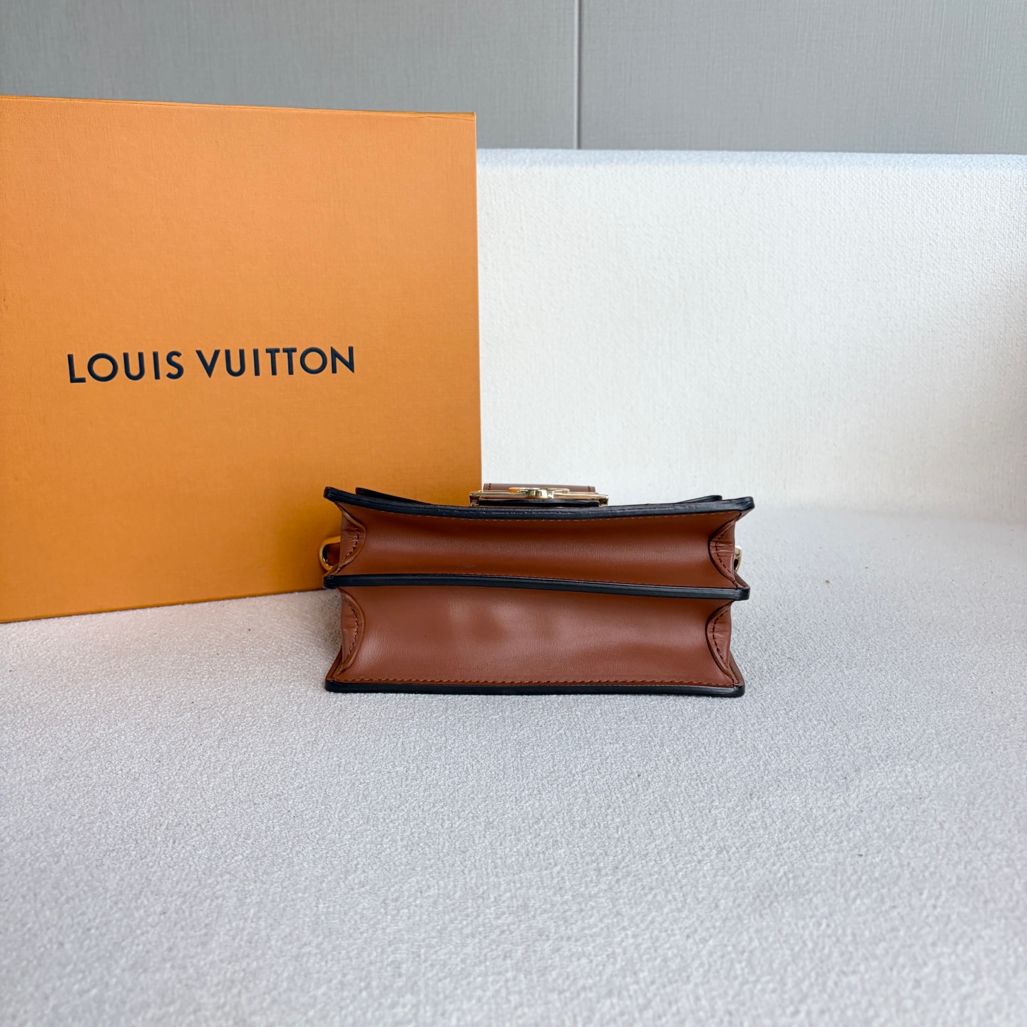 LV Dauphine PM Crossbody Bag Monogram Canvas 20x16x8cm Authentic - Image 6