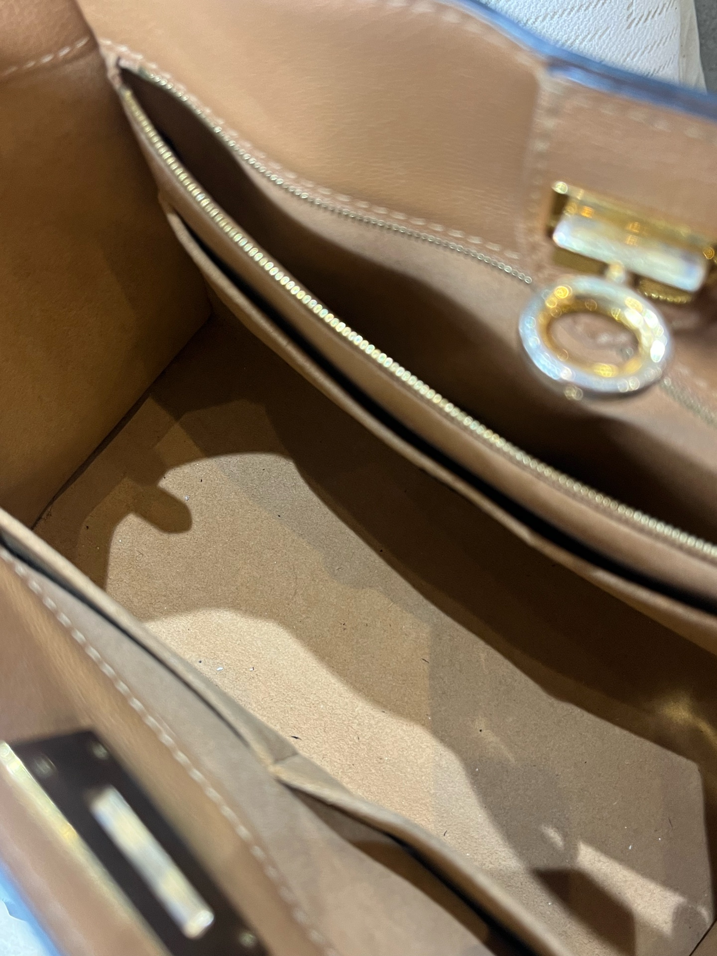 LV On My Side Bag H0587 Louis Vuitton Tote Authentic - Image 7