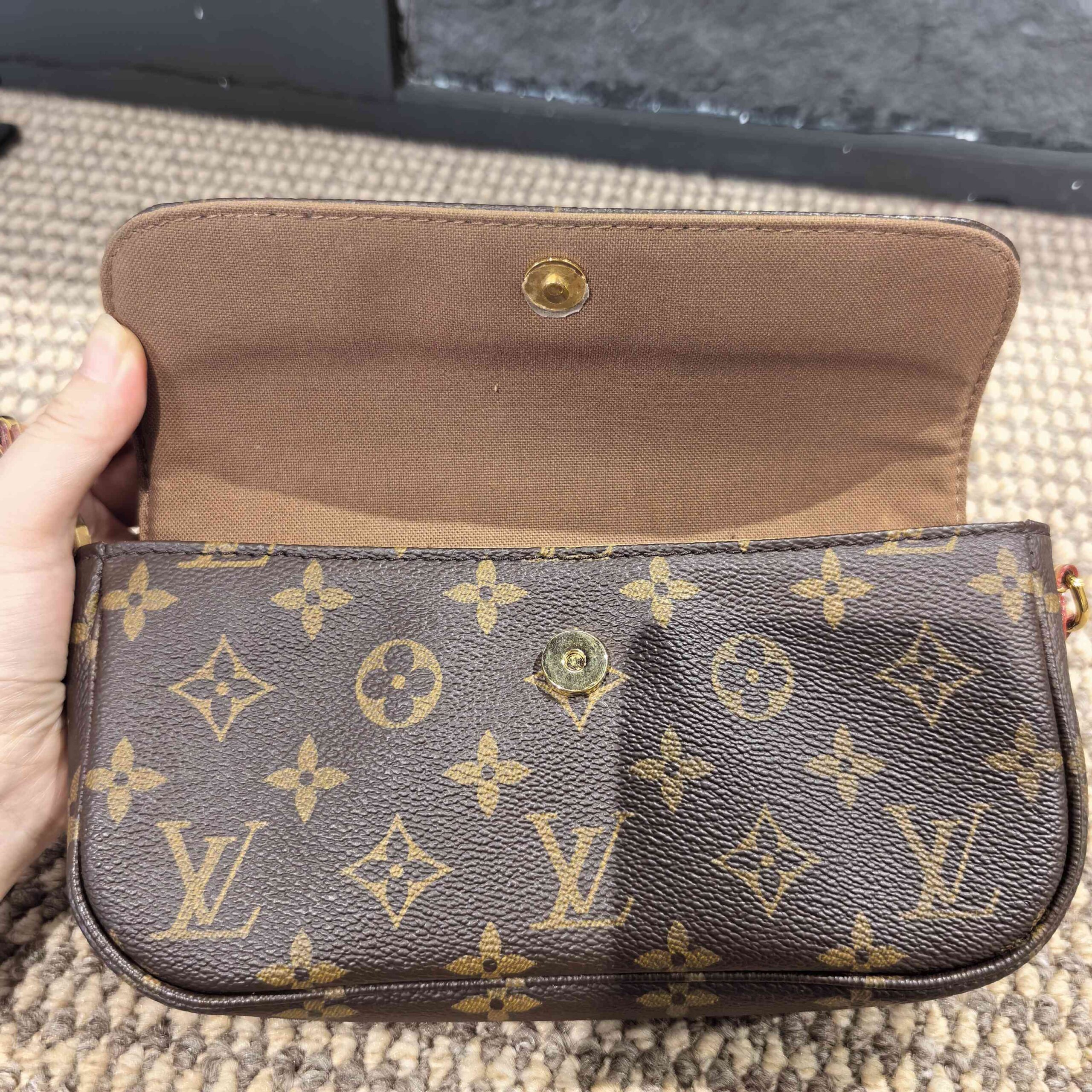 LV IVY Monogram Coated Canvas Chain Shoulder Bag Brown Authentic - Image 5