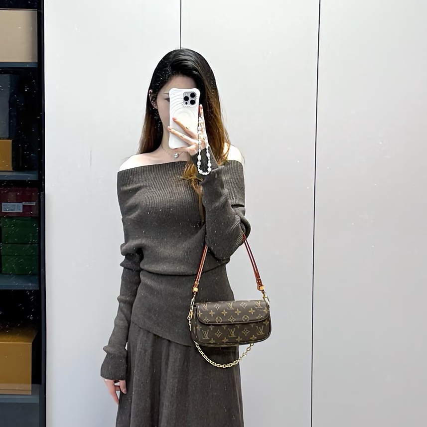 LV IVY Monogram Coated Canvas Chain Shoulder Bag Brown Authentic - Image 9