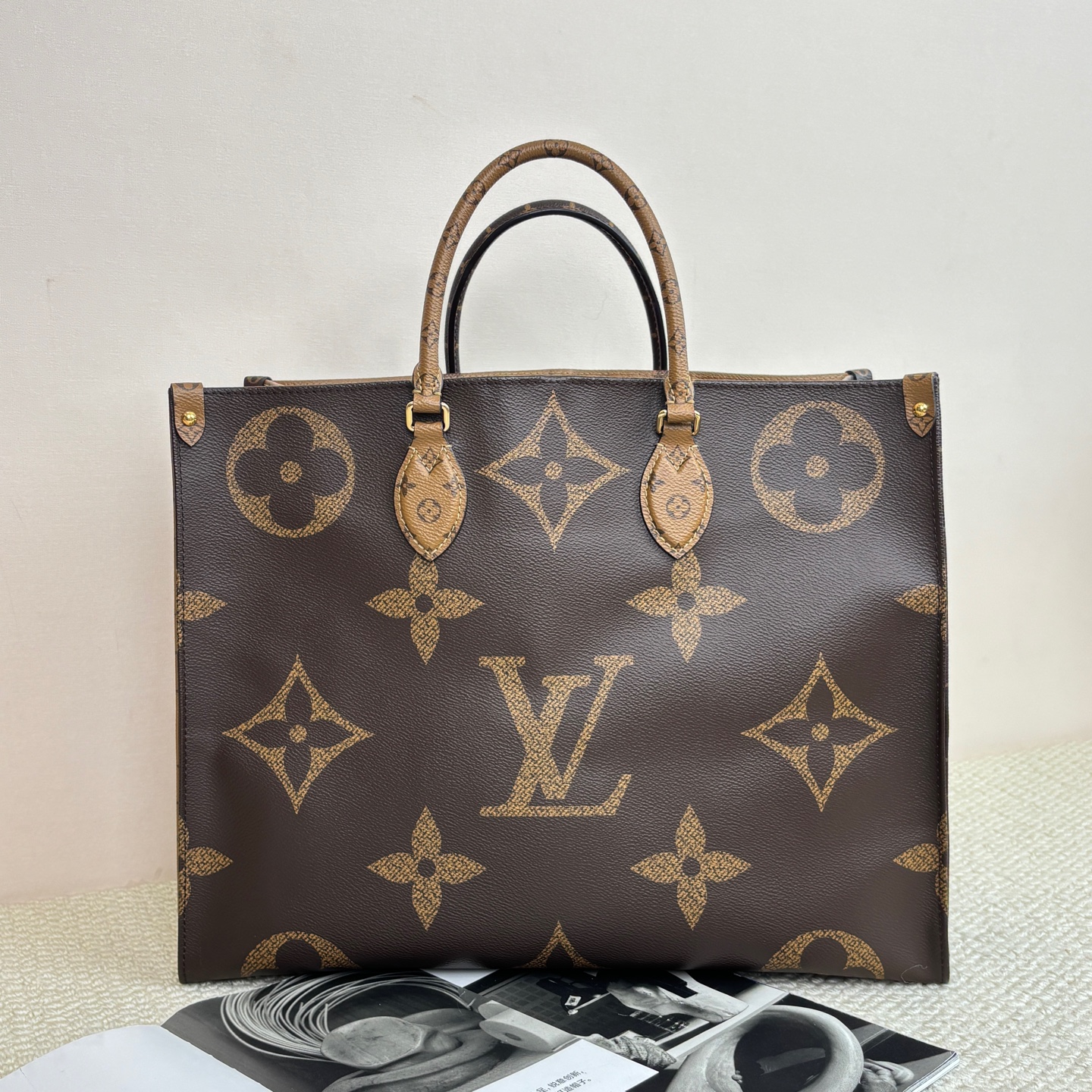 LV Onthego Brown/Caramel Monogram Large Tote Authentic - Image 2