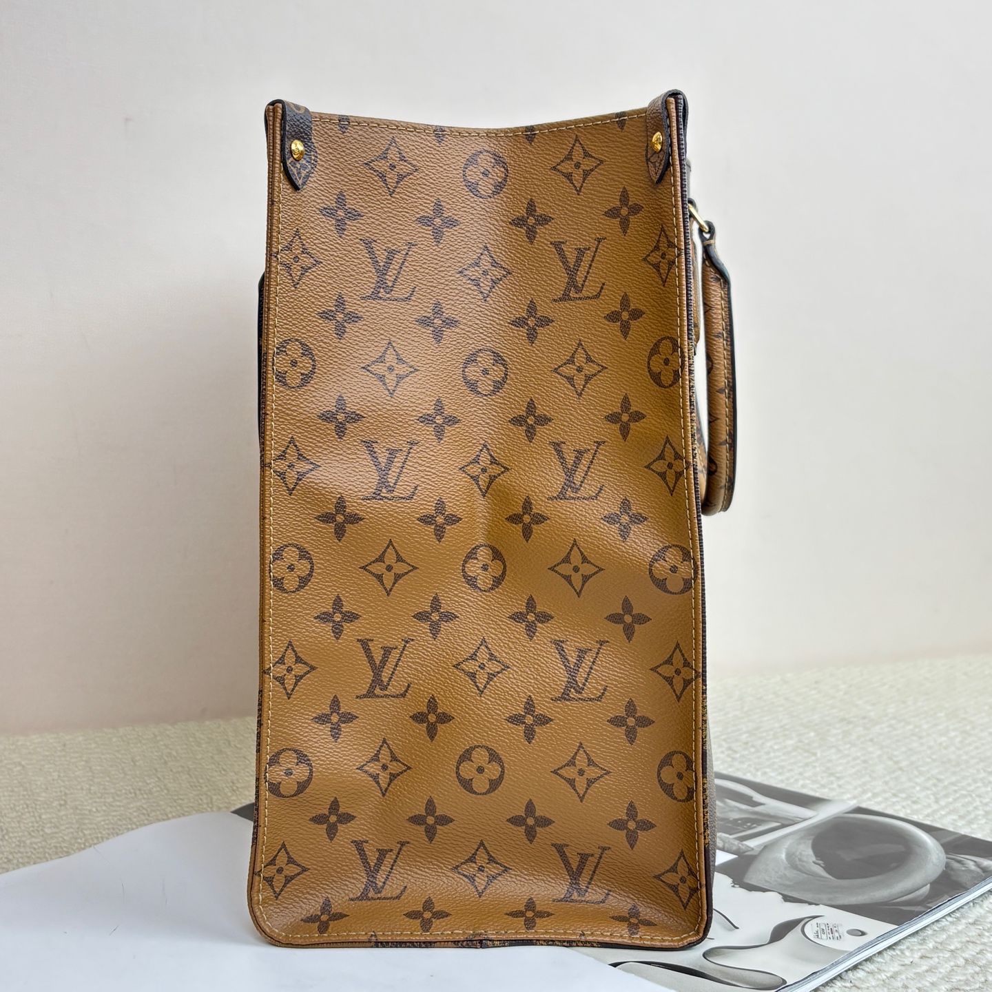 LV Onthego Brown/Caramel Monogram Large Tote Authentic - Image 5