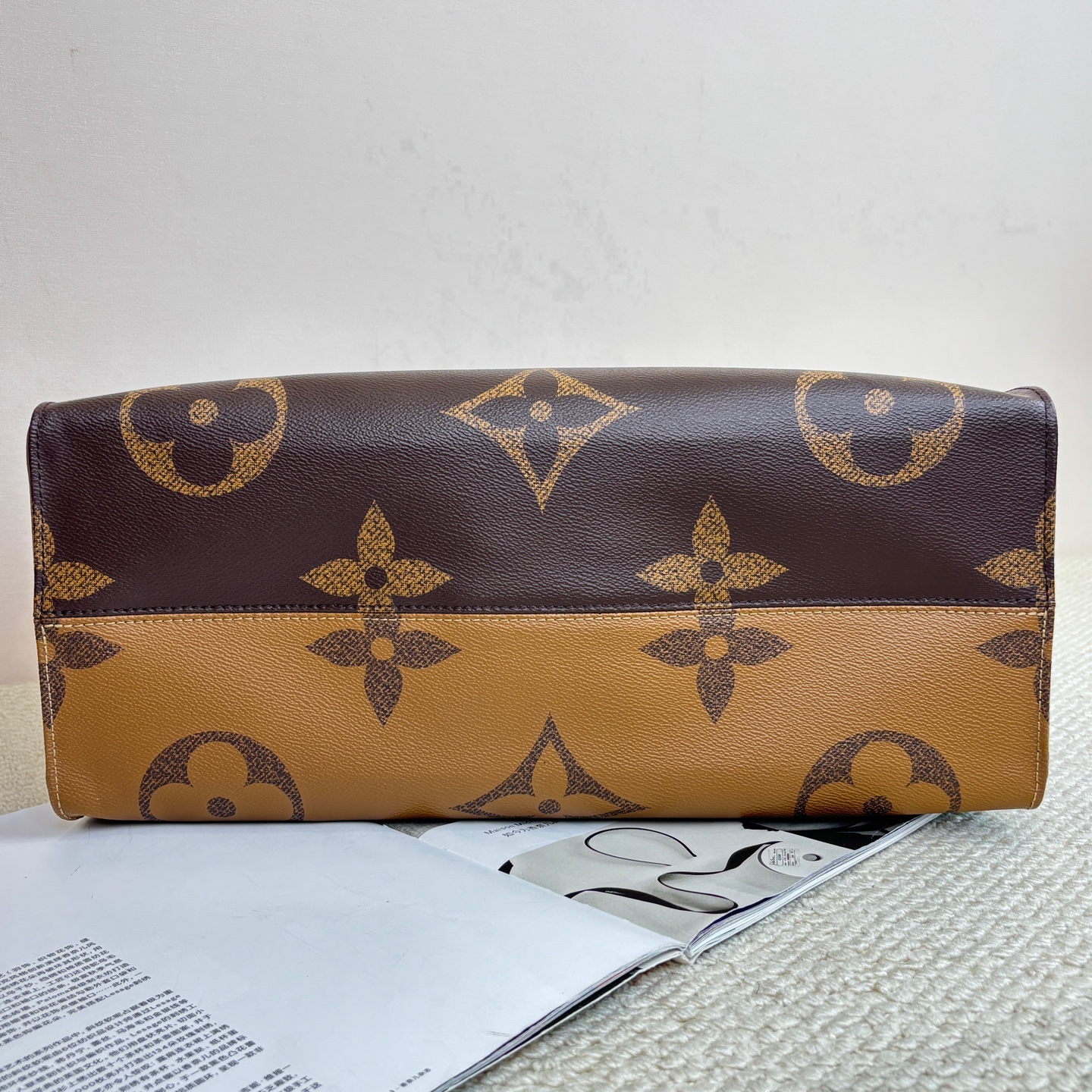 LV Onthego Brown/Caramel Monogram Large Tote Authentic - Image 6