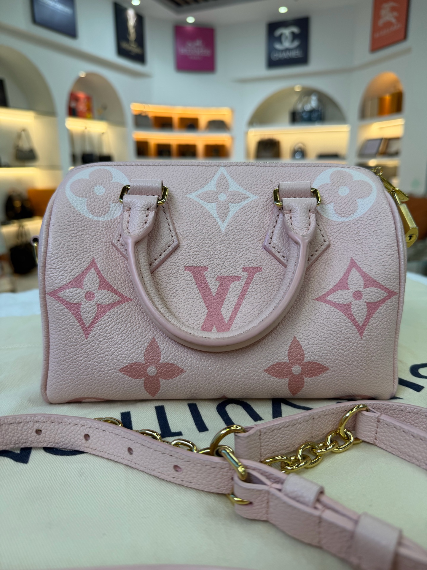 LV SP20 Gradient Strawberry Pink Handbag Authentic