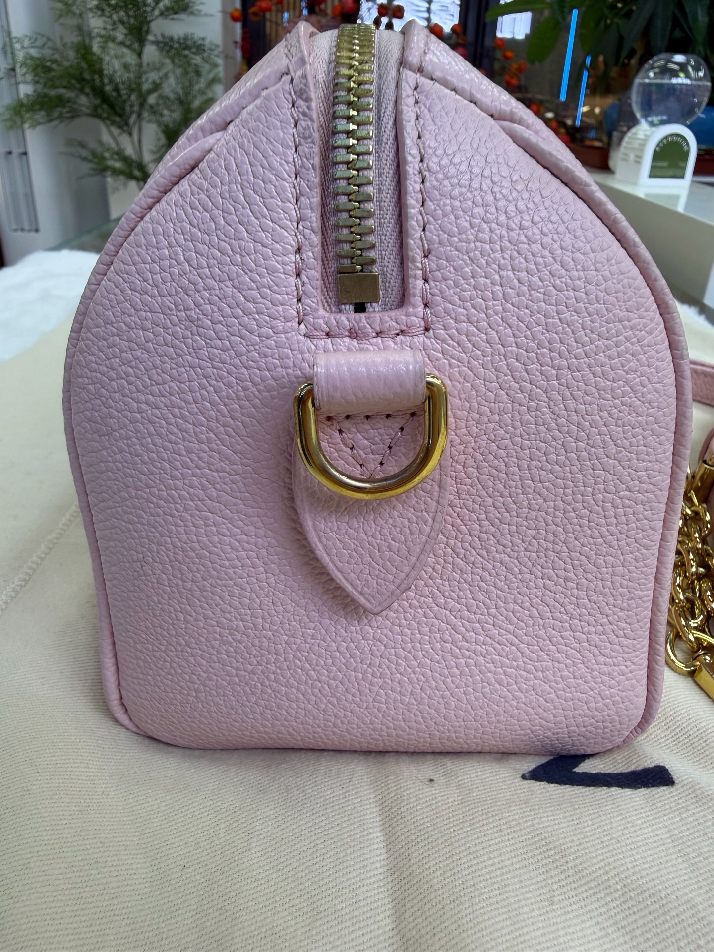 LV SP20 Gradient Strawberry Pink Handbag Authentic - Image 5