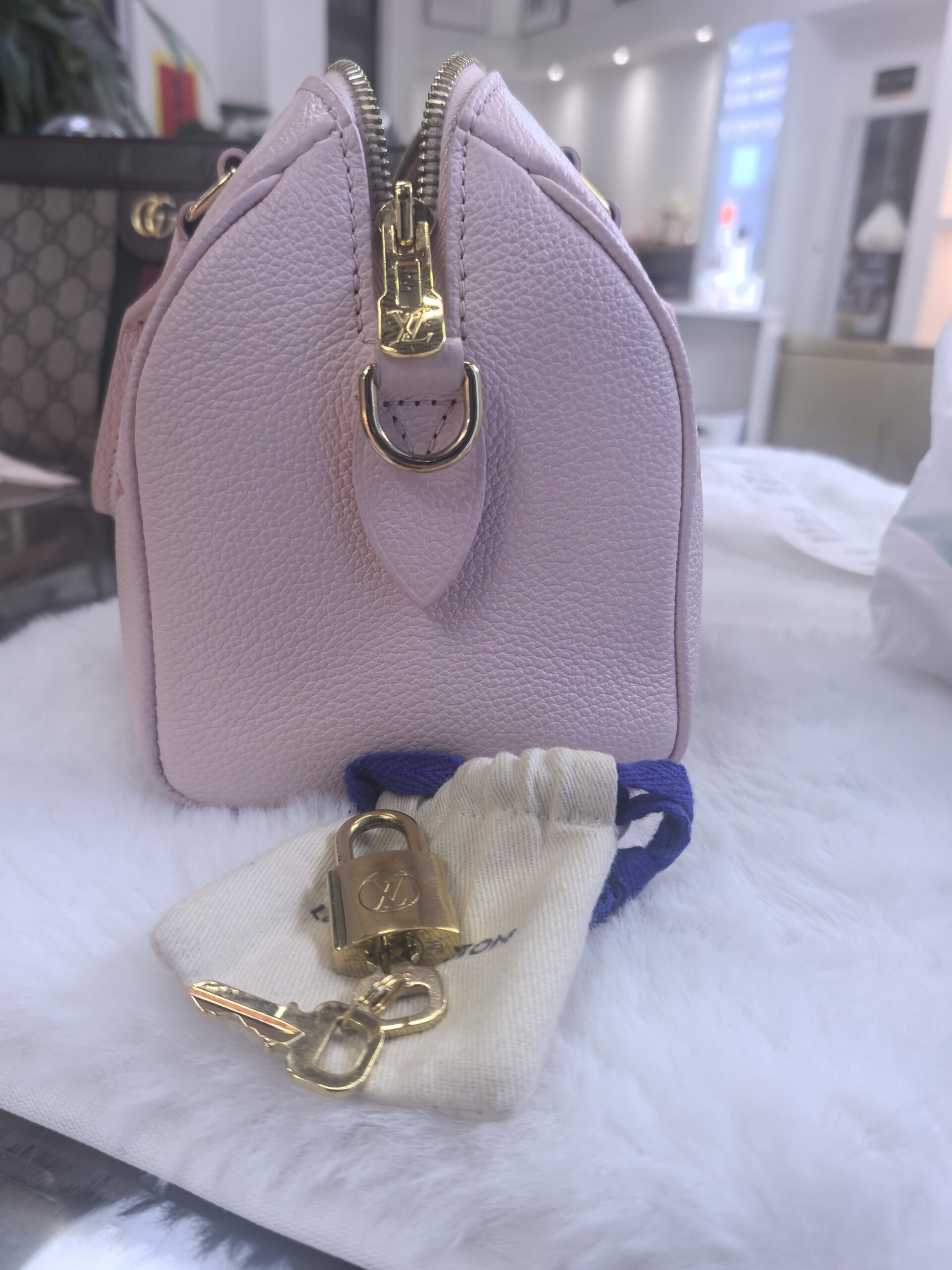 LV SP20 Gradient Strawberry Pink Handbag Authentic - Image 9