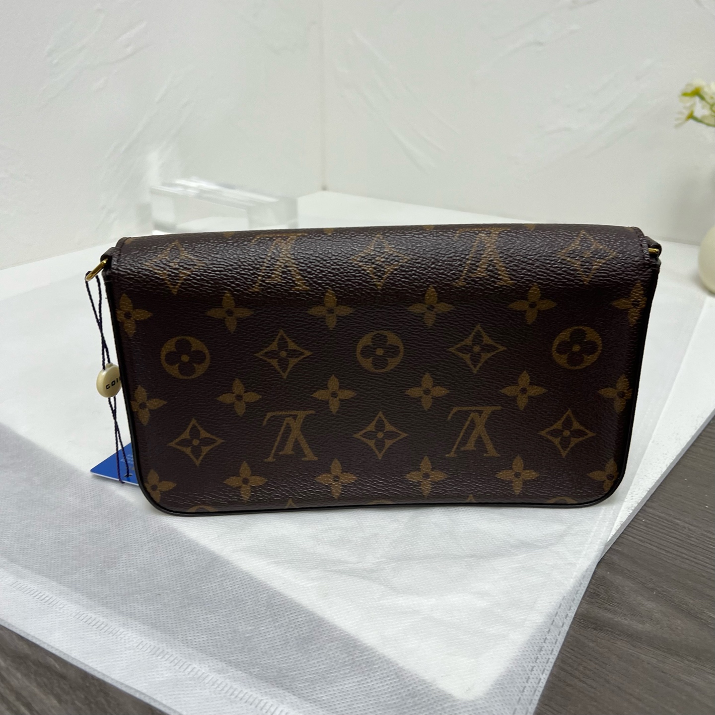 LV Envelope 3-in-1 Chain Bag Crossbody Authentic - Image 2