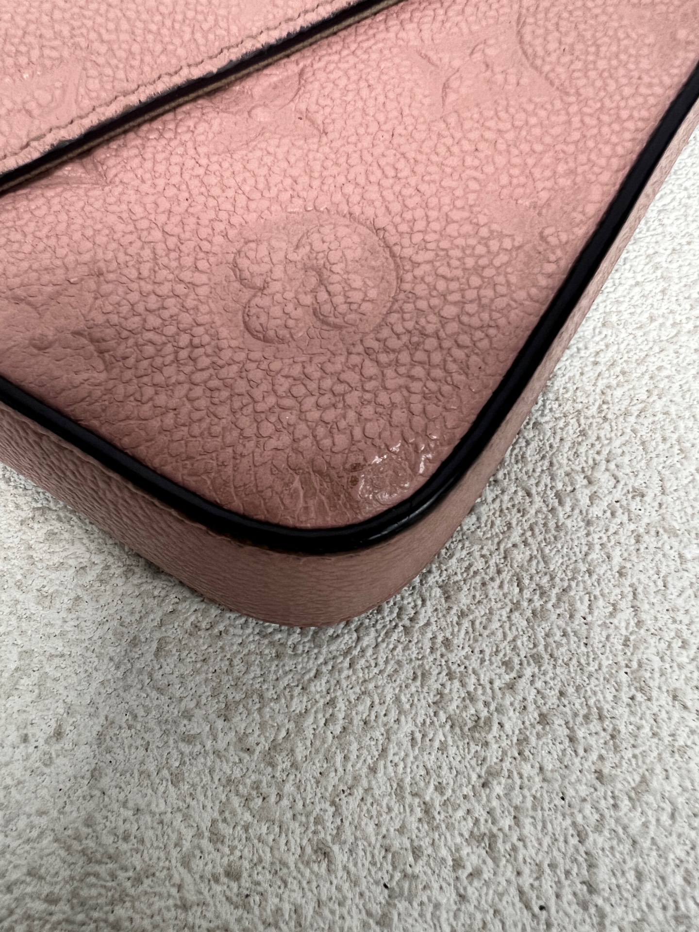 LV Pink Leather Tri-Fold Chain Bag Calfskin Gold Hardware Authentic - Image 3