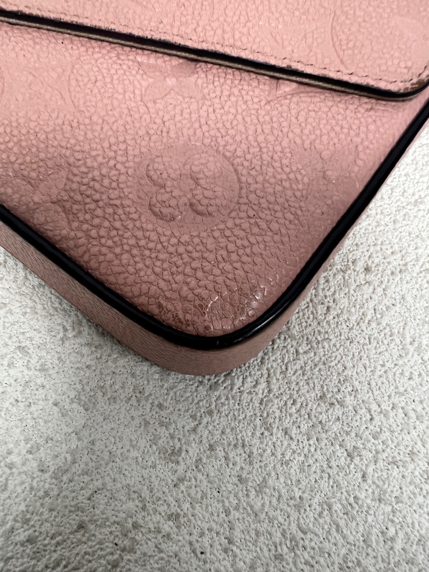 LV Pink Leather Tri-Fold Chain Bag Calfskin Gold Hardware Authentic - Image 4