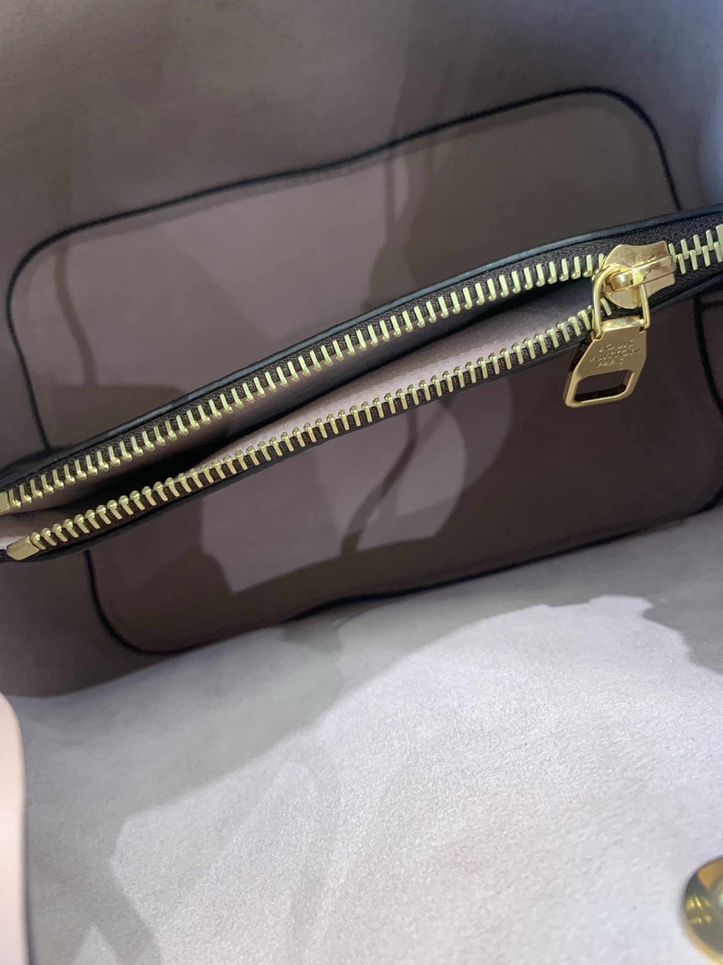 LV Monogram Neonoe Pink Bucket Bag Shoulder Crossbody Authentic - Image 8