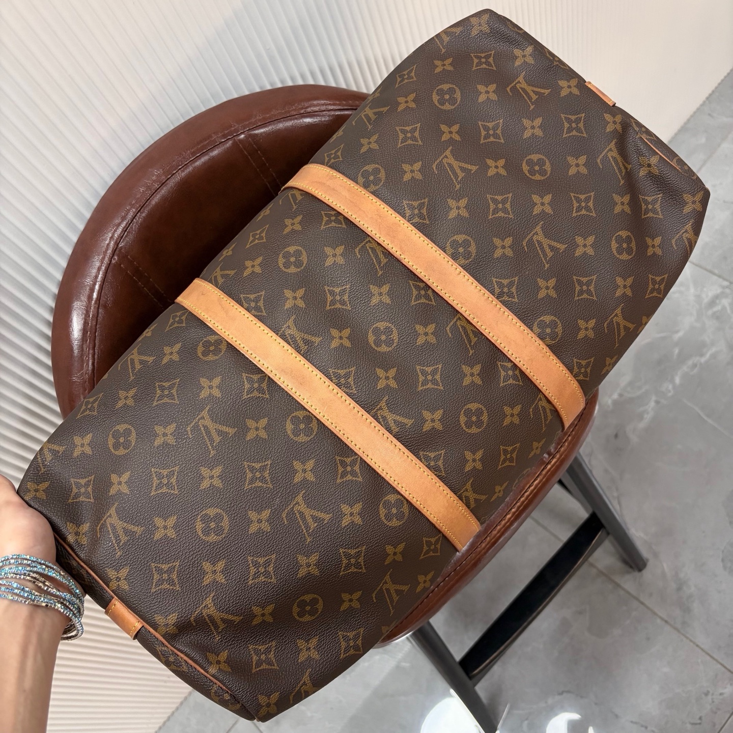 LV Keepall 45 Monogram Travel Duffle Bag Authentic - Image 8