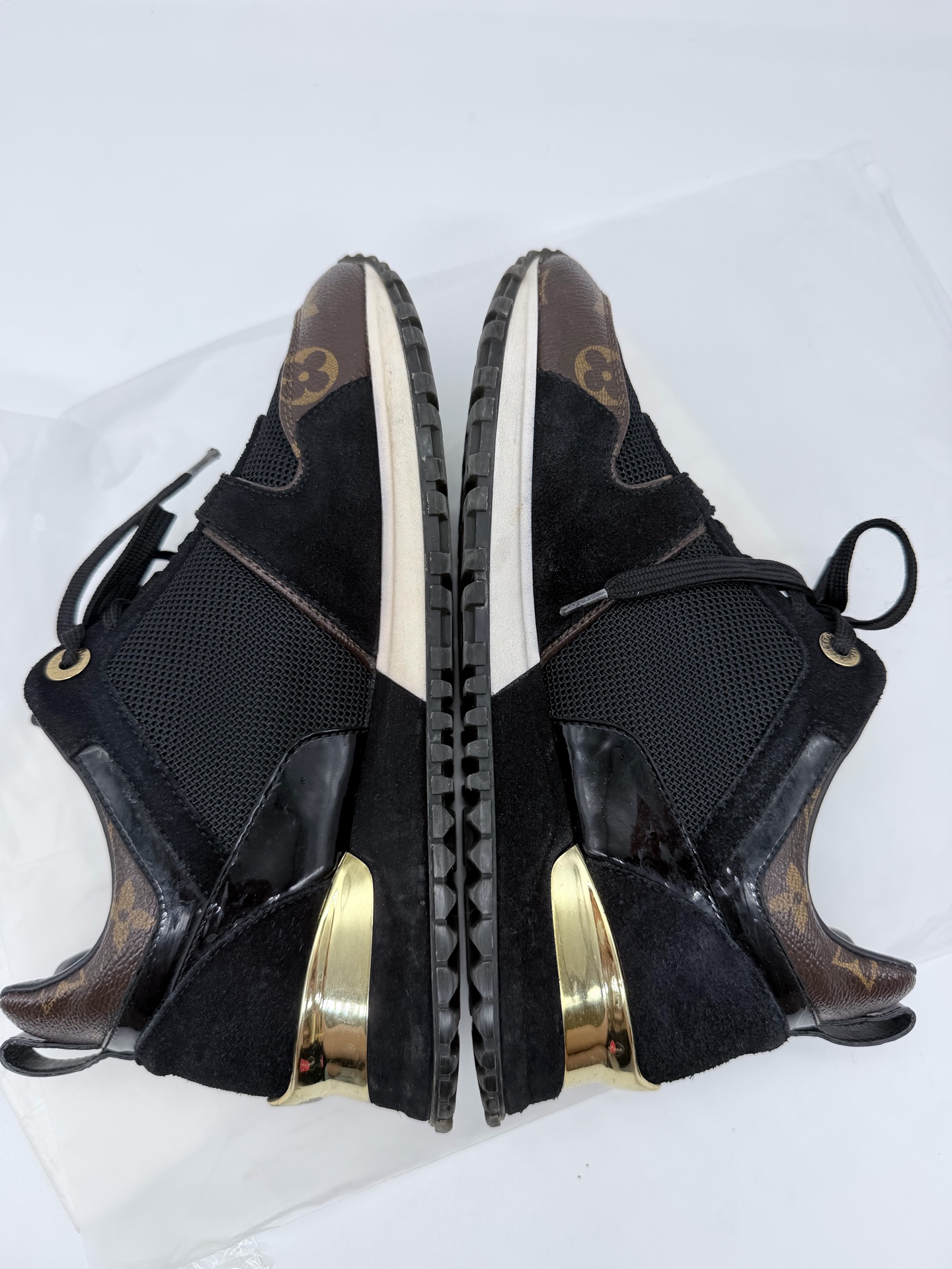 LV Run Away Sneakers 35.5 7cm Heel 98% New Women's Shoes Authentic - Image 6