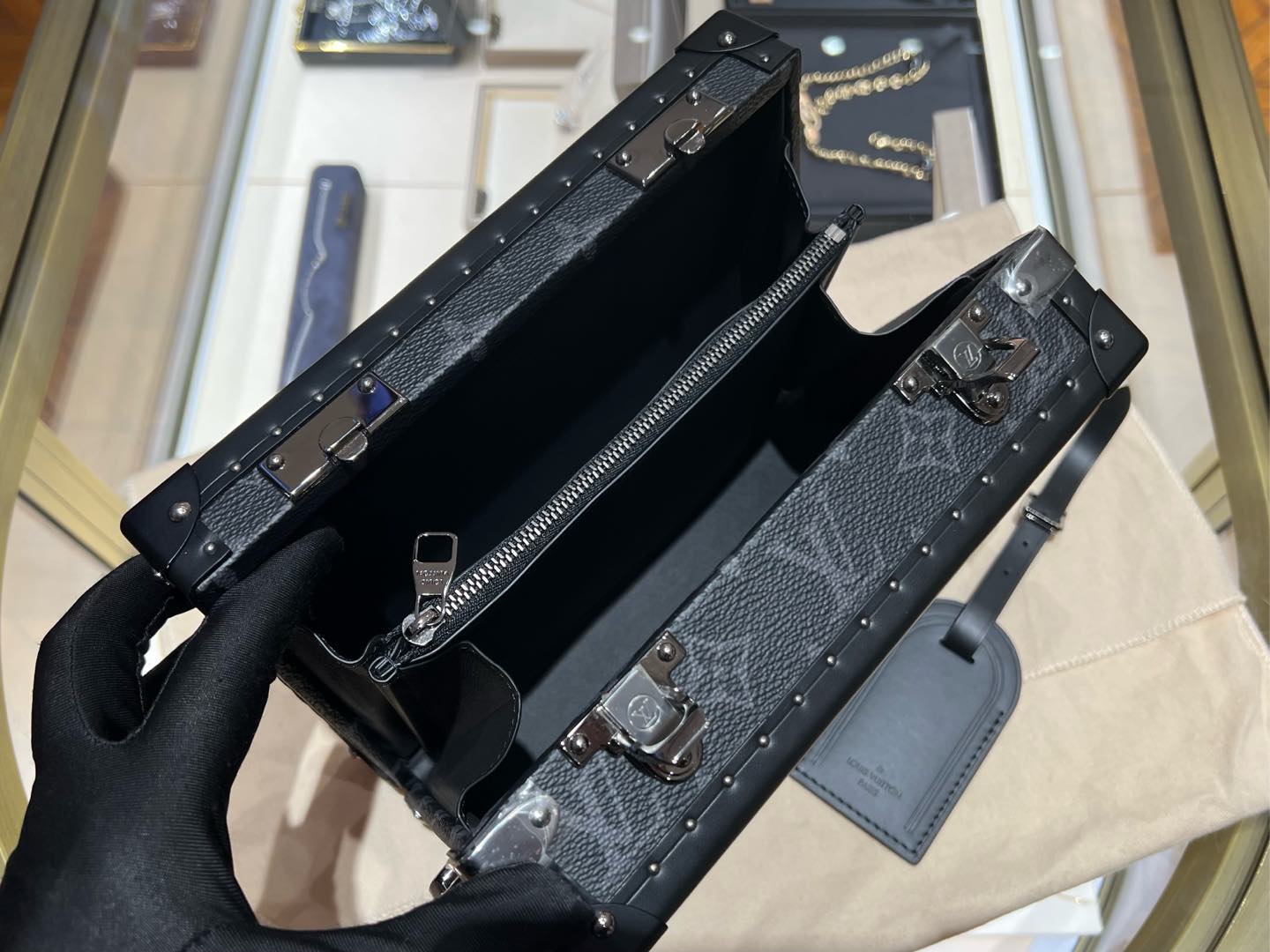 LV Black Obsidian Clutch Box Mini Trunk Limited Runway Unused Authentic - Image 6