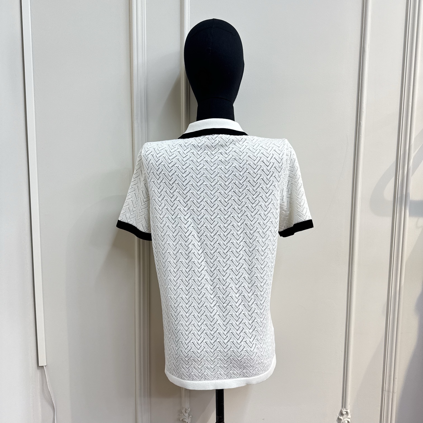 LV Resort SS26 Floral Button Mesh Knit Top S 99% New Authentic - Image 4