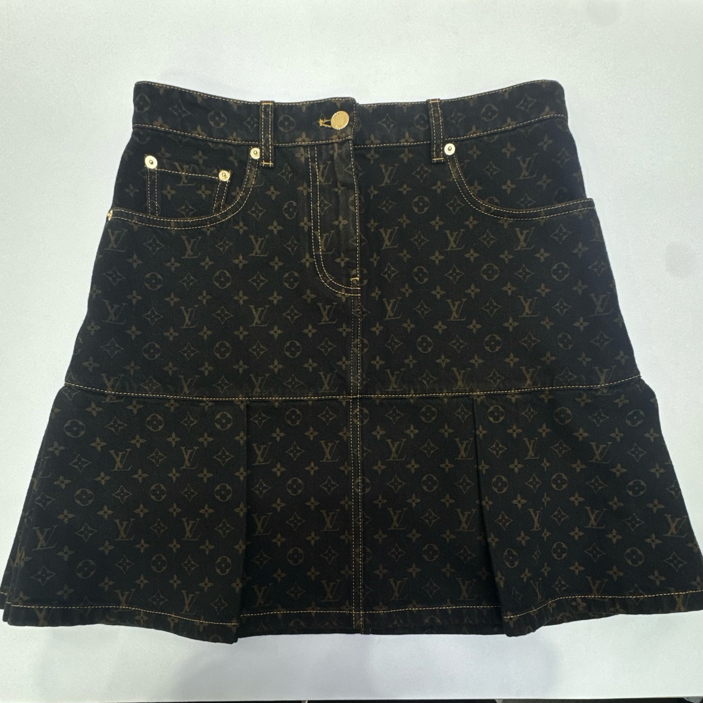 LV Louis Vuitton SS25 Letter Print Denim Skirt Size 38 M Authentic - Image 7